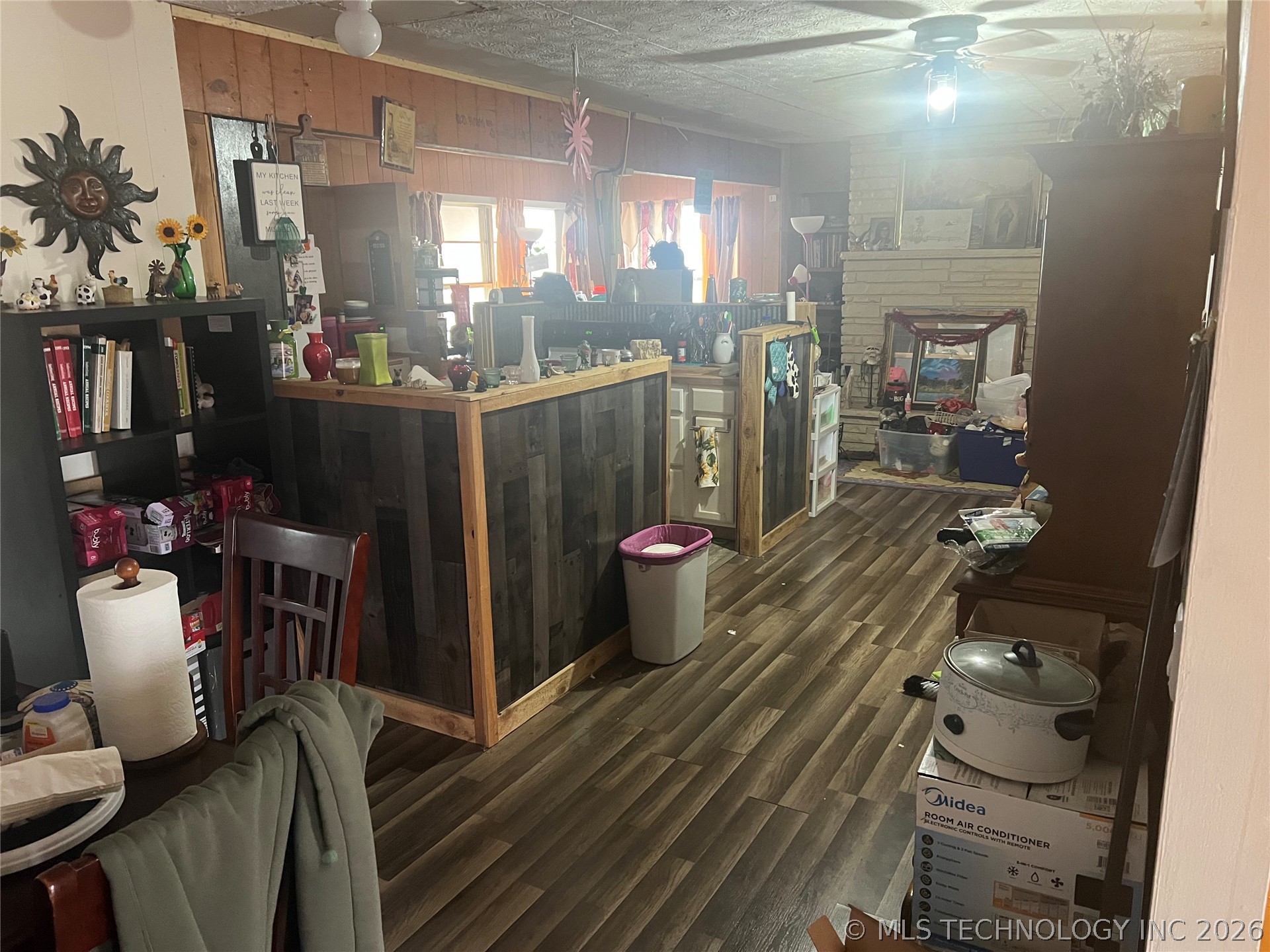 19512 E 595 Road Property Photo 12