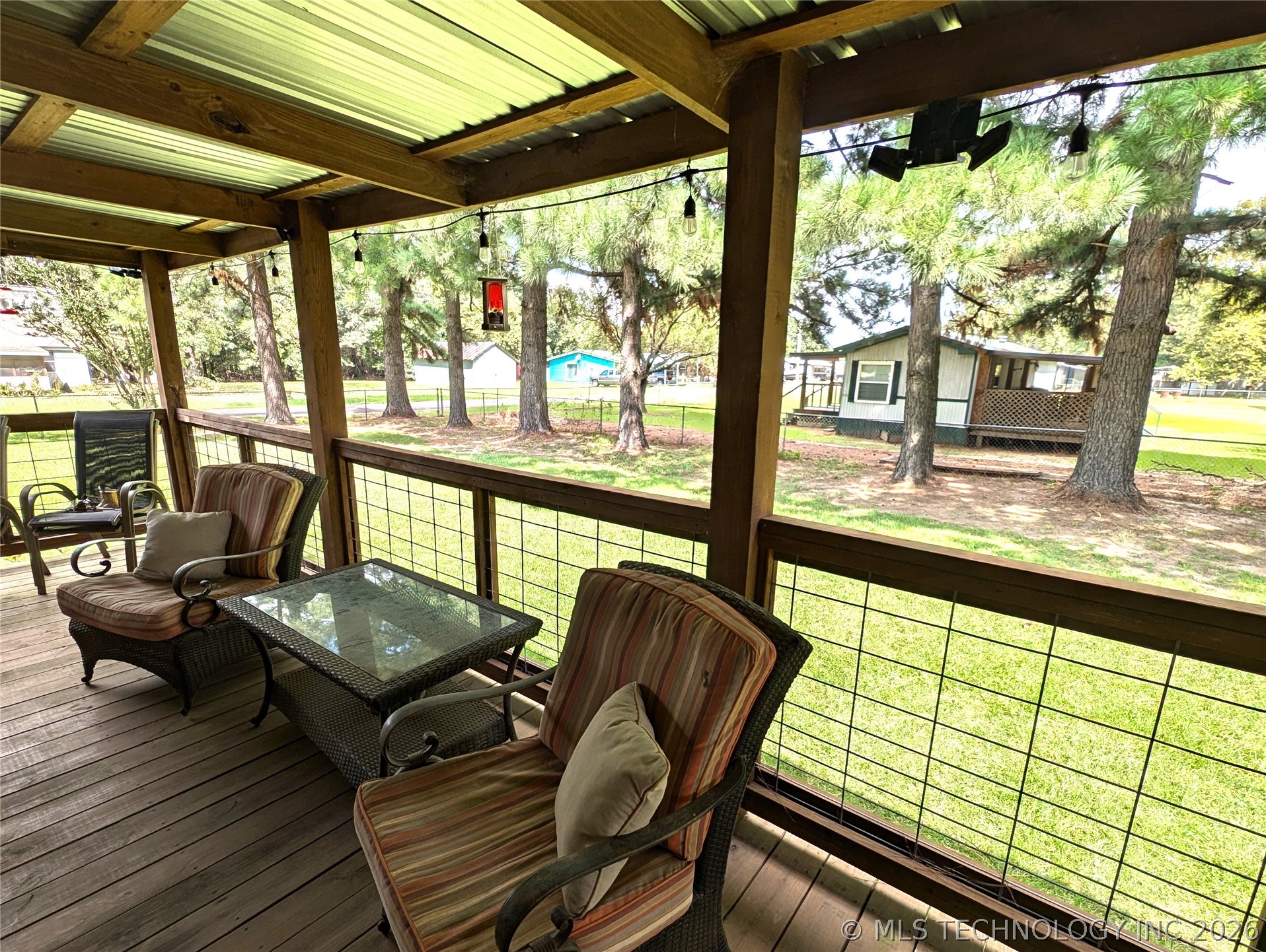 105 Circle Drive Property Photo 3