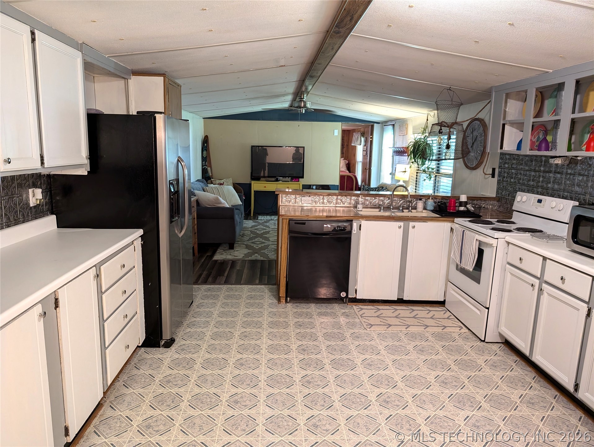 105 Circle Drive Property Photo 14