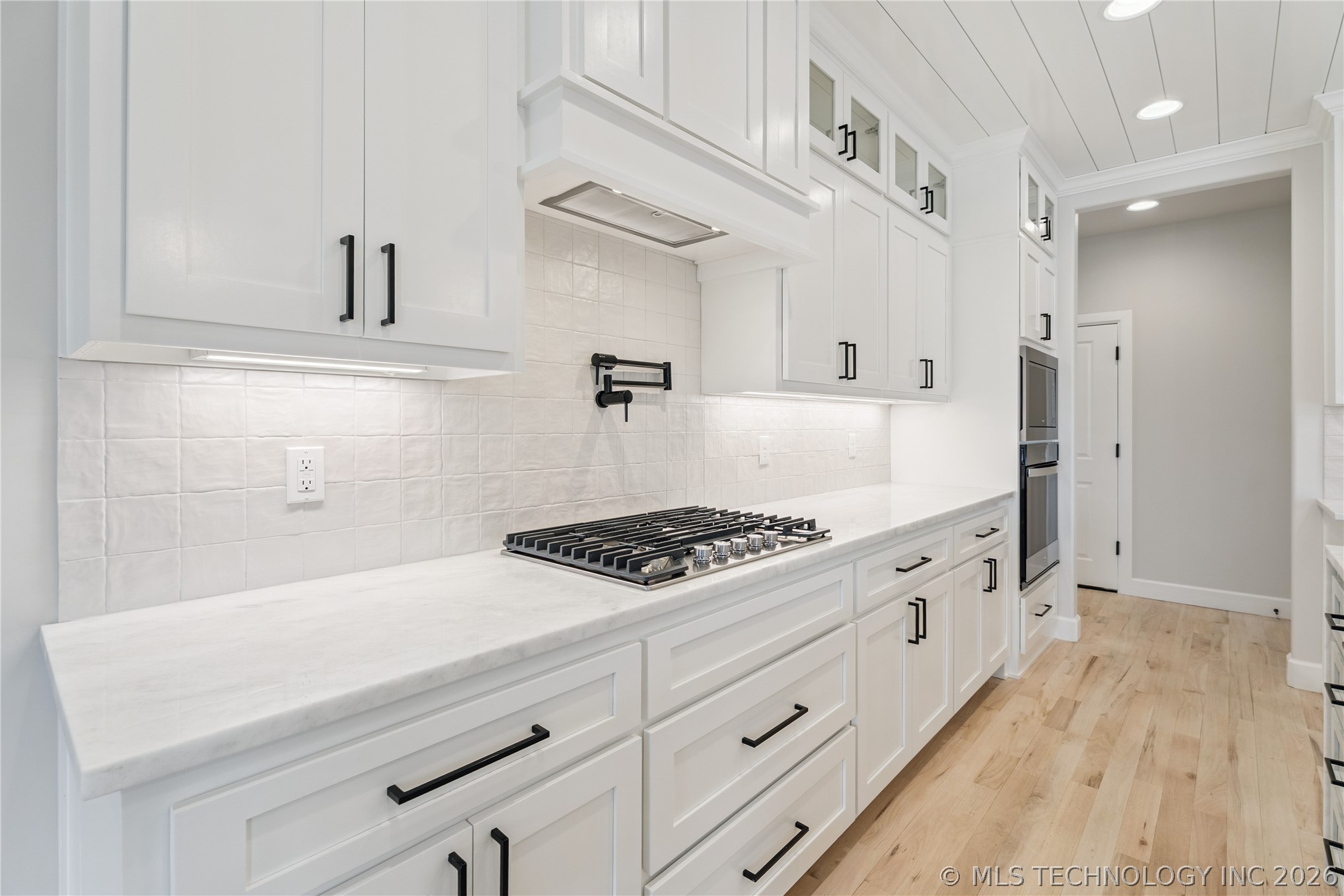 6322 N Wildwood Lane Property Photo 17