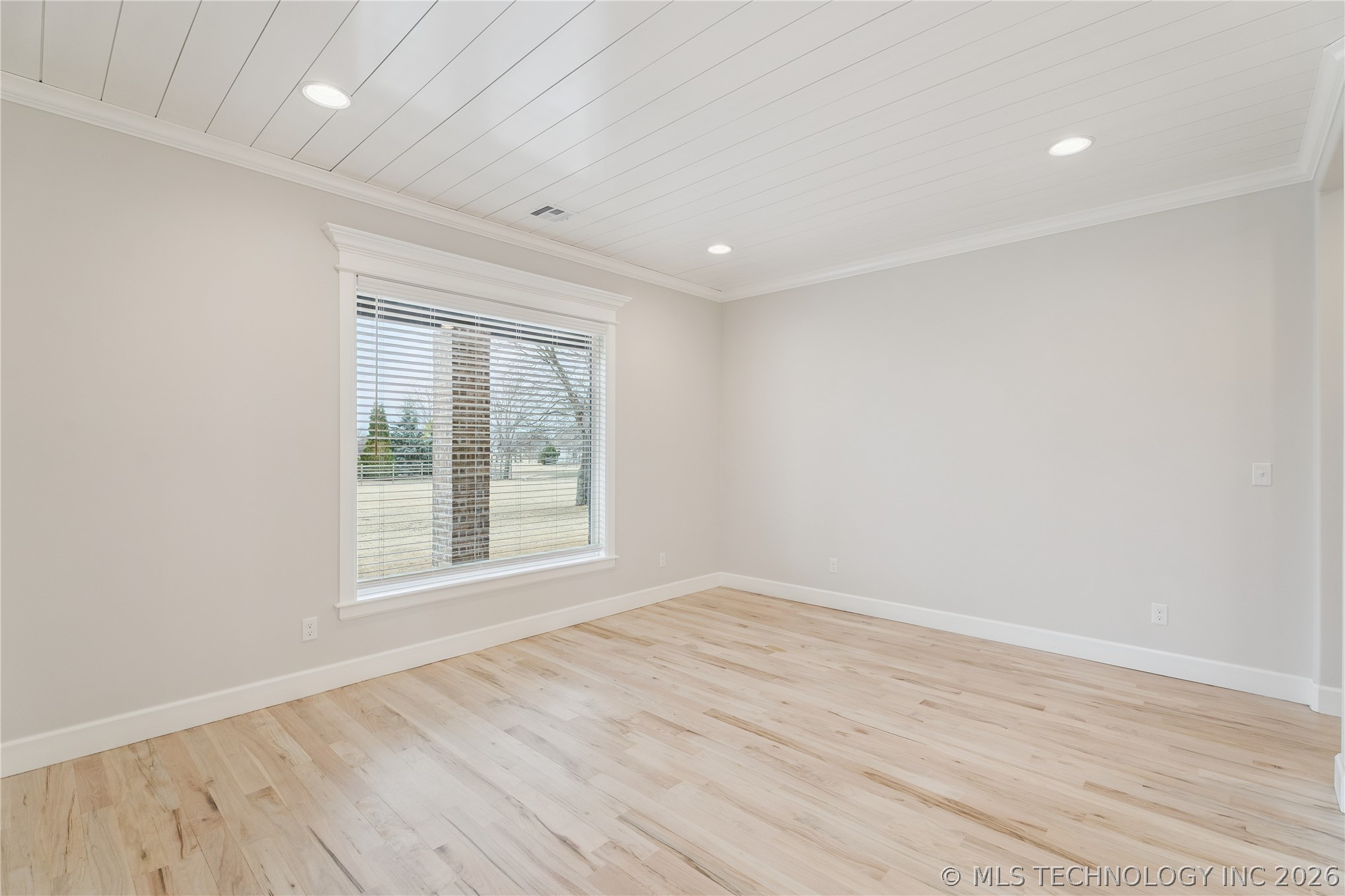 6322 N Wildwood Lane Property Photo 21