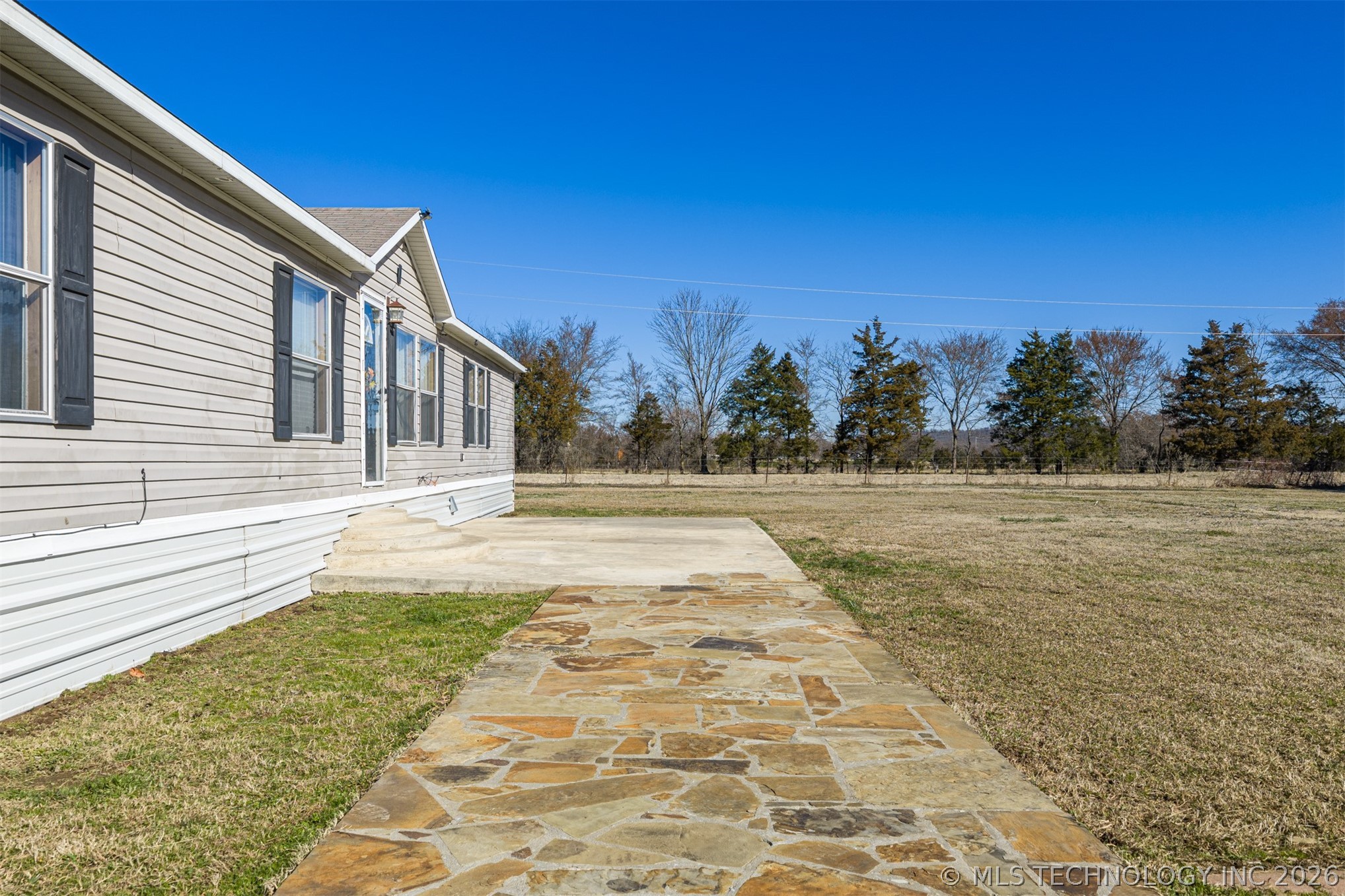 24439 Blue Goose Property Photo 2