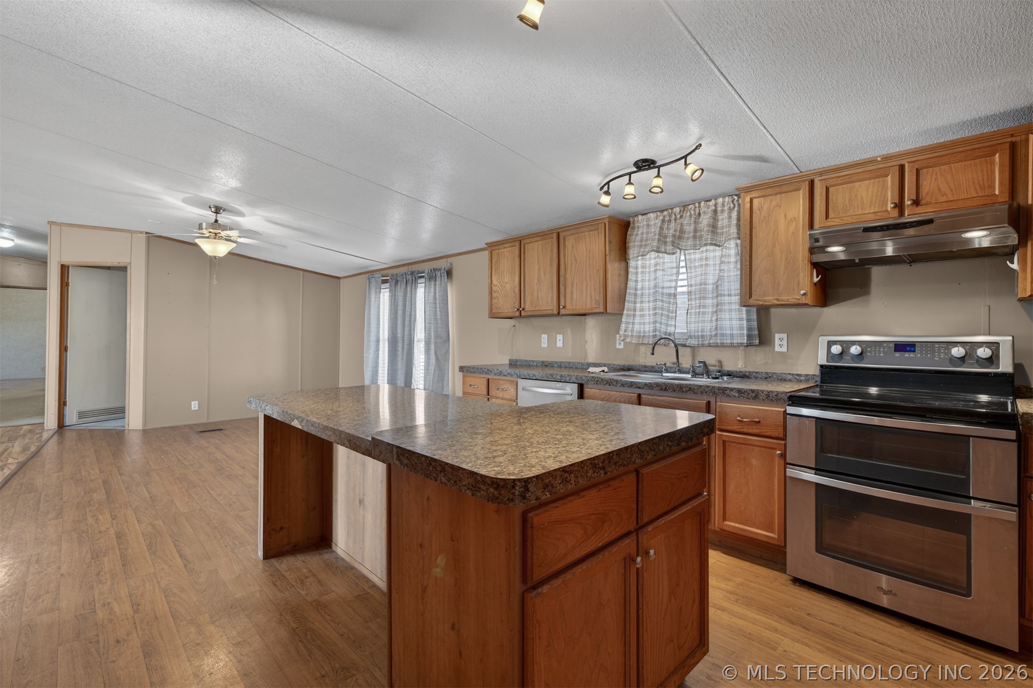 24439 Blue Goose Property Photo 13