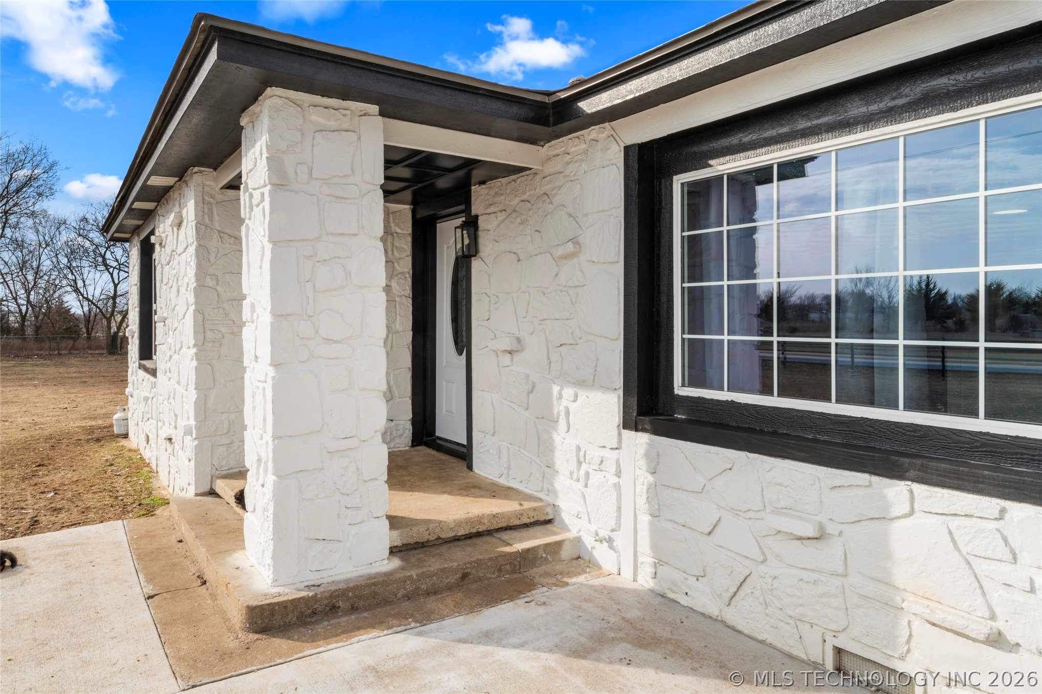 17090 S 4170 Road Property Photo 5