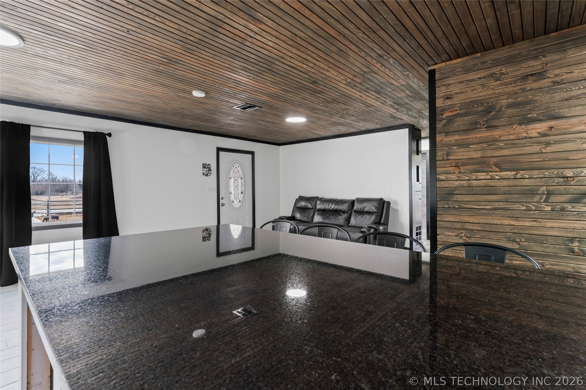 17090 S 4170 Road Property Photo 14
