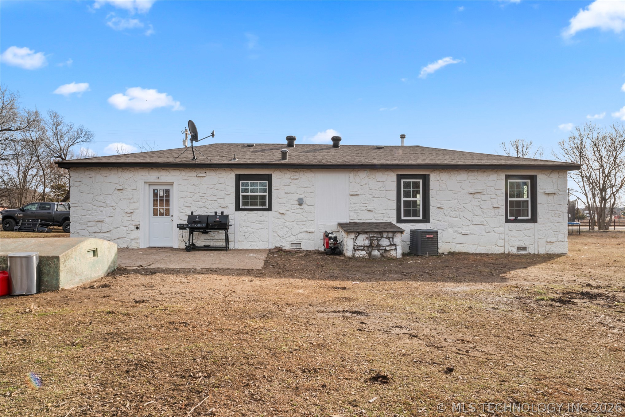 17090 S 4170 Road Property Photo 29