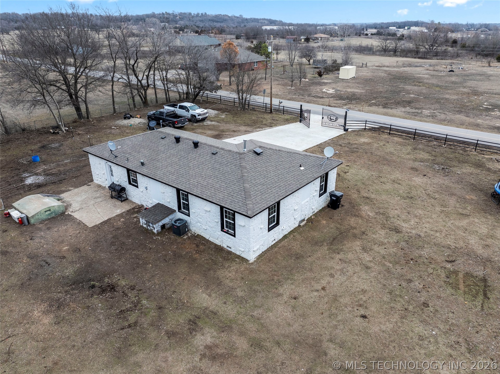 17090 S 4170 Road Property Photo 33