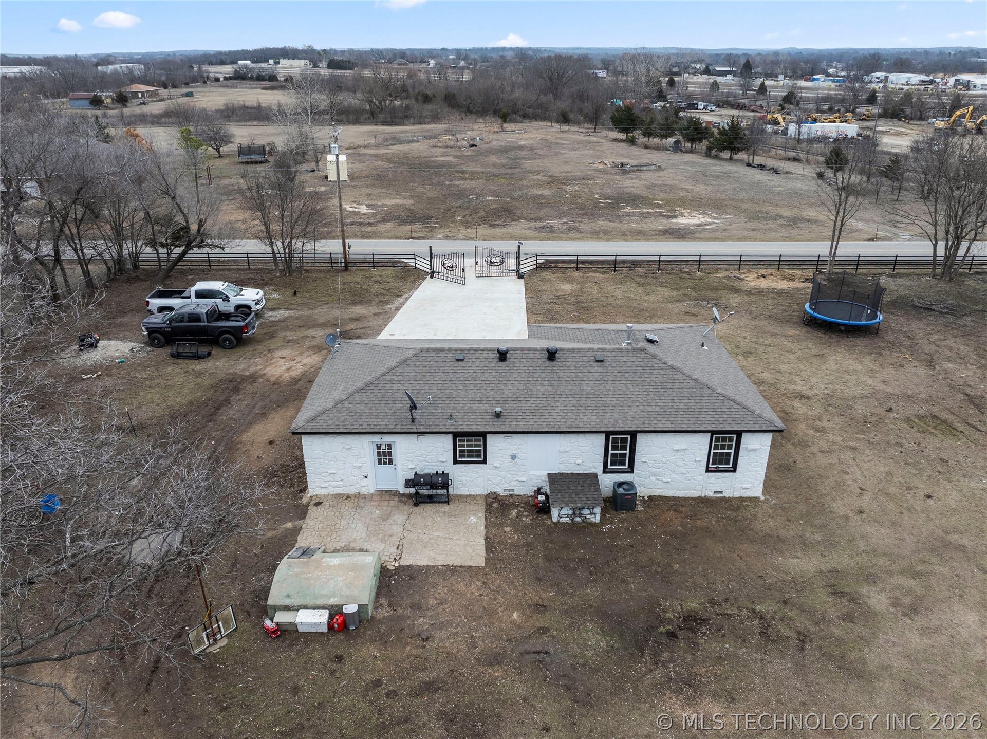 17090 S 4170 Road Property Photo 34