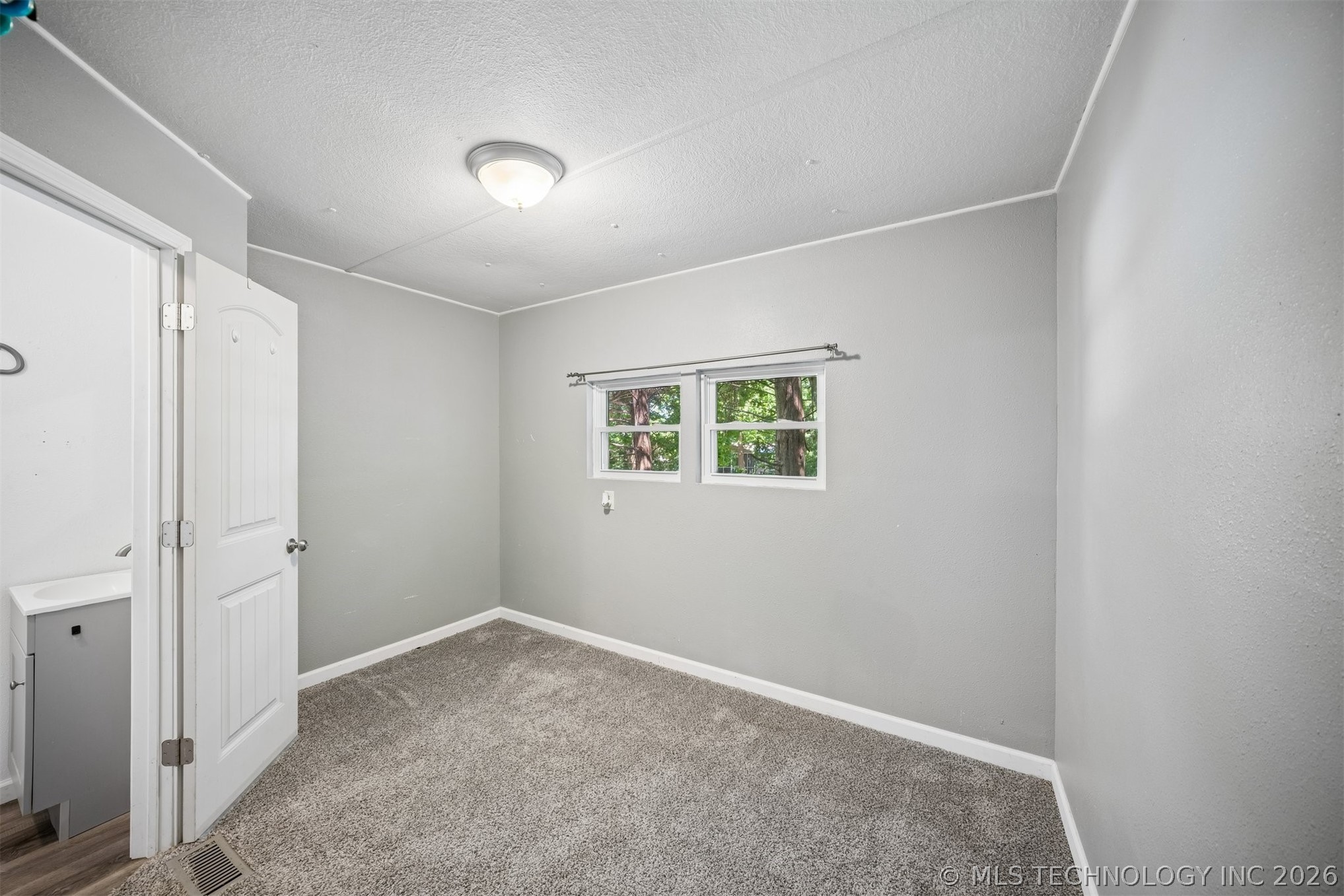 25640 S 607 Road Property Photo 9