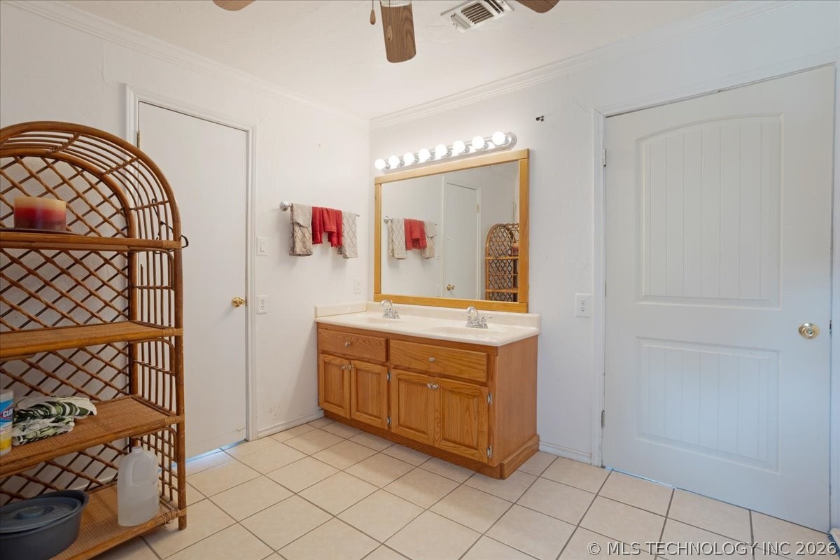 13452 Ok Highway 22 E Property Photo 48