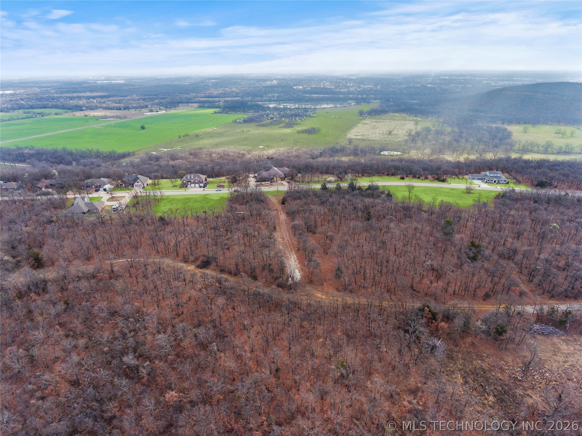 2703 Mountain Road Property Photo 7