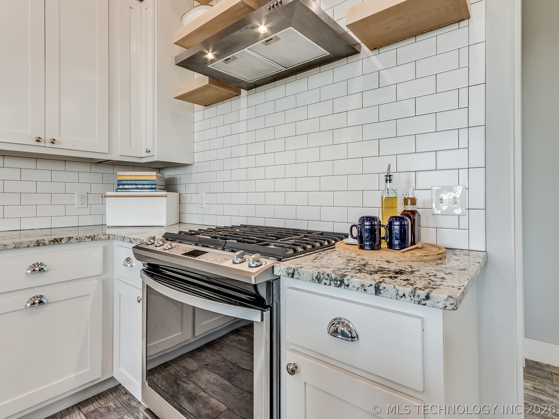 86 Ridgeline Property Photo 16