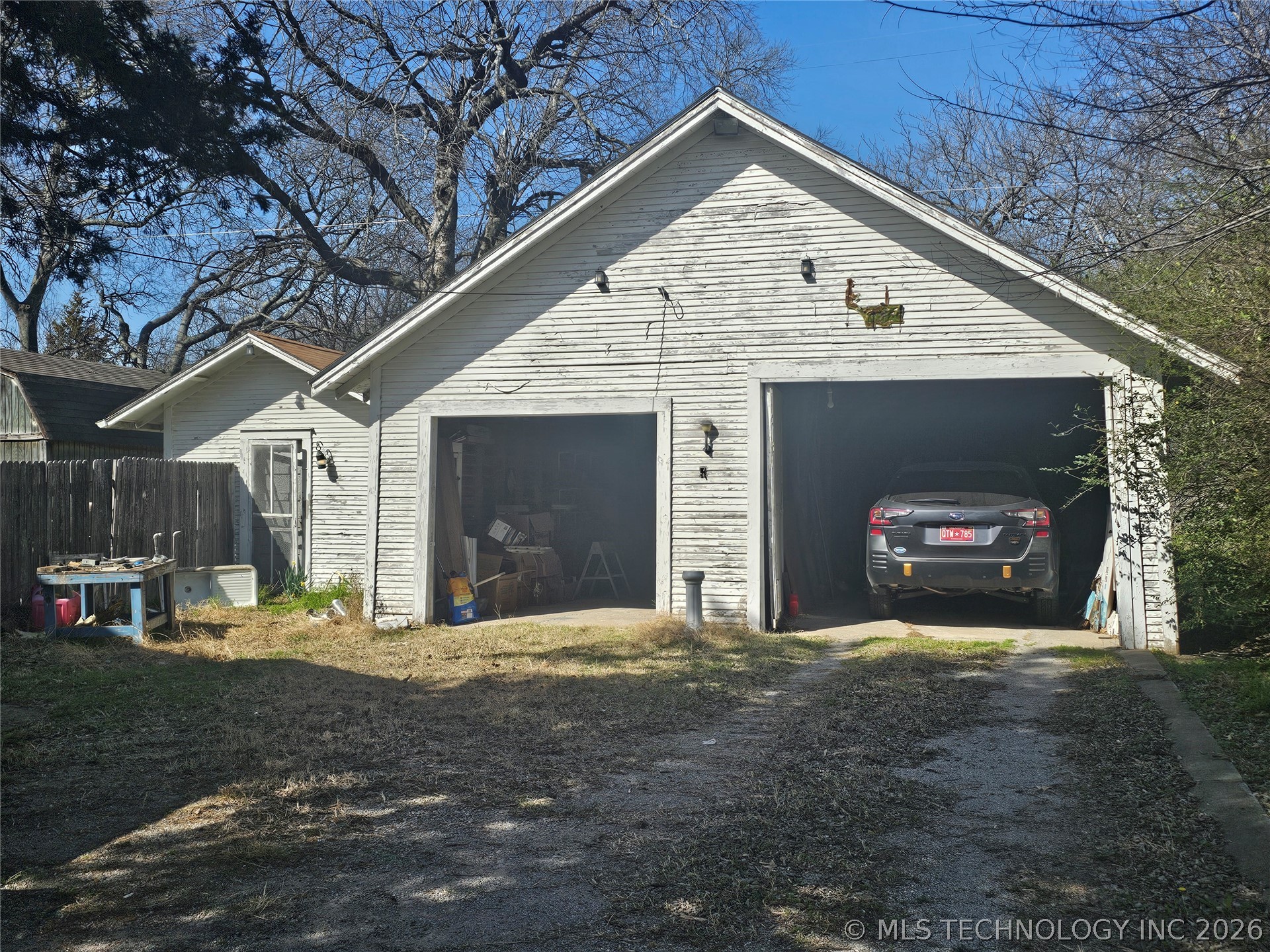 504 W Broadway Property Photo 4