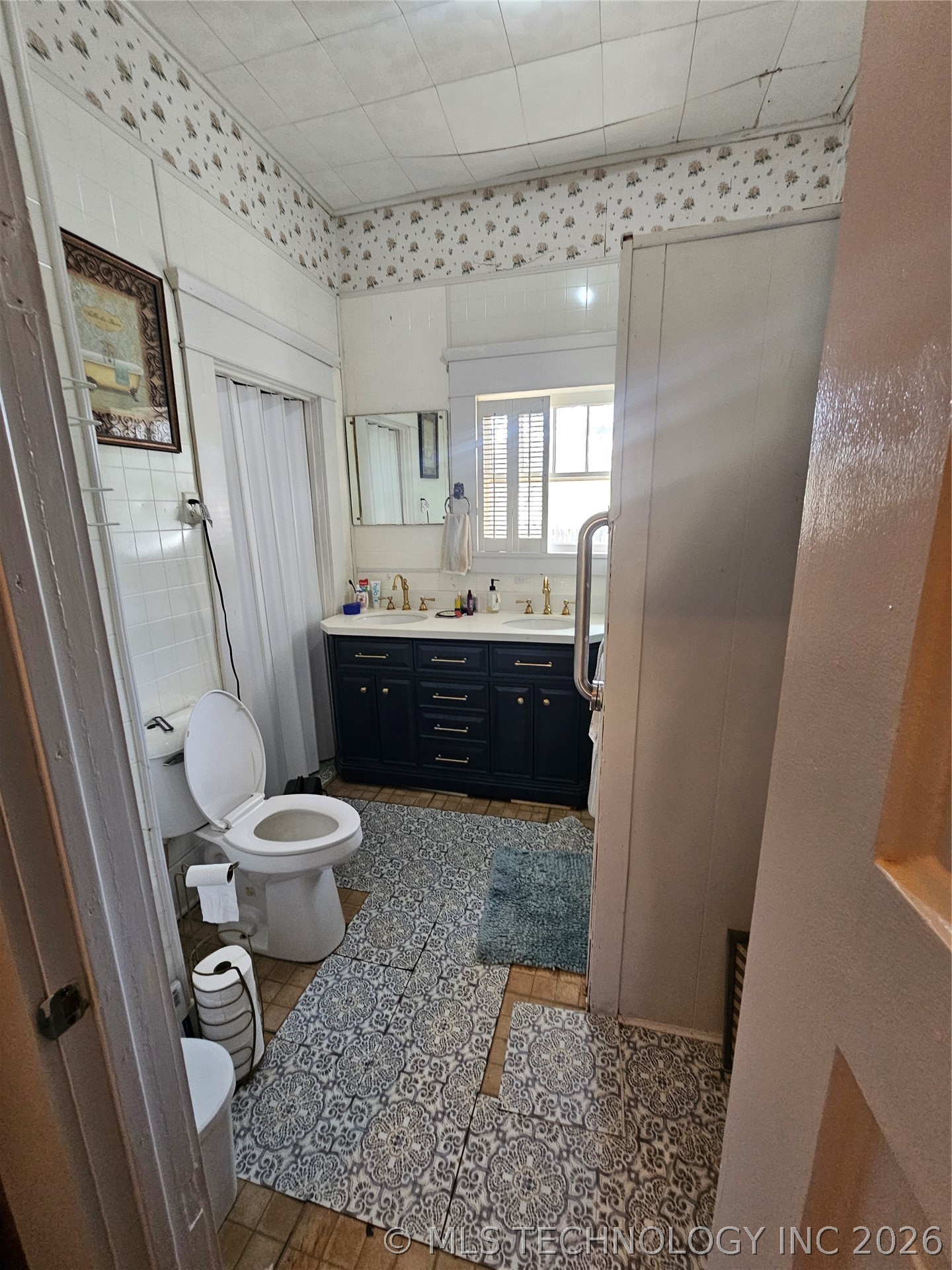 504 W Broadway Property Photo 19