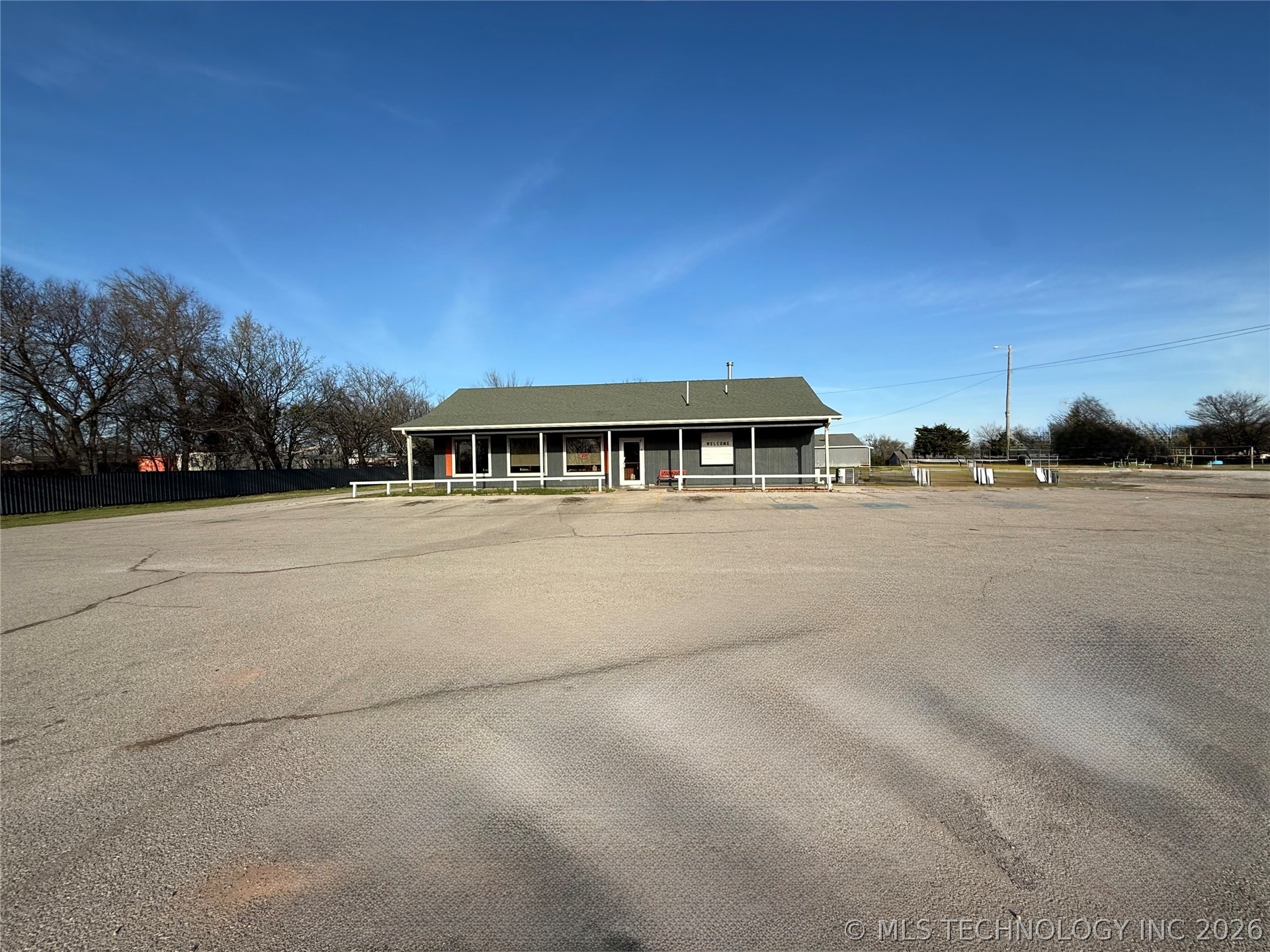 1008 N Highway 77 Property Photo 5
