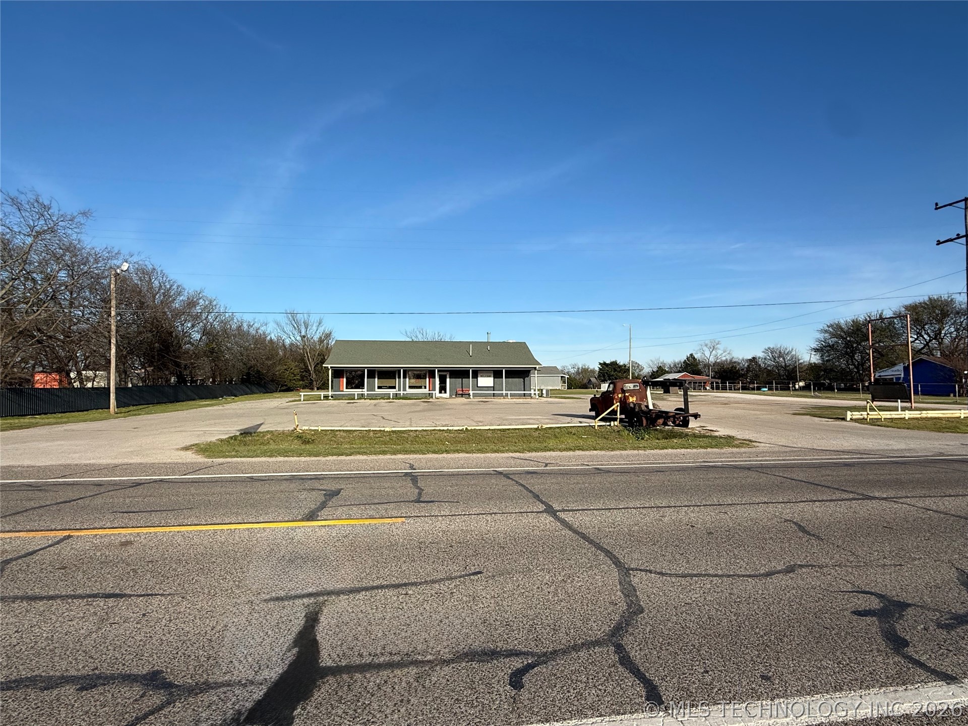 1008 N Highway 77 Property Photo 11