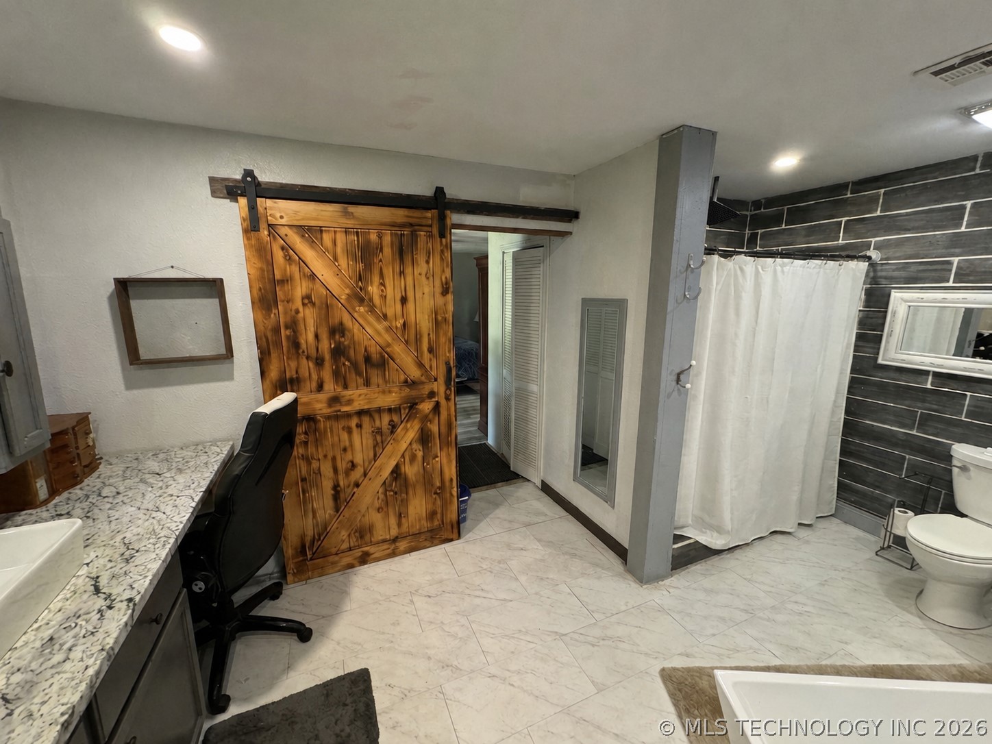 148 Big Buck Property Photo 23