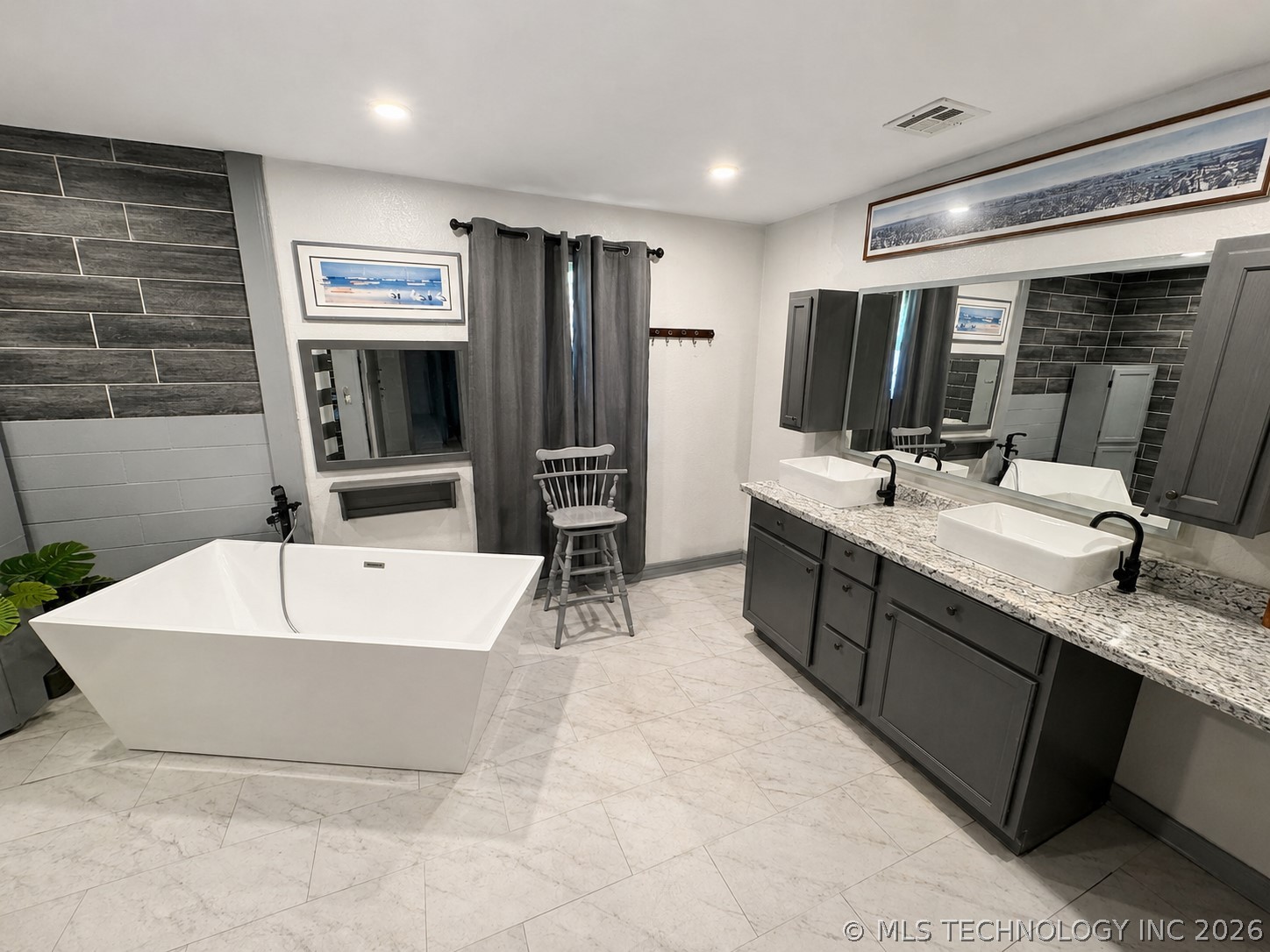 148 Big Buck Property Photo 24