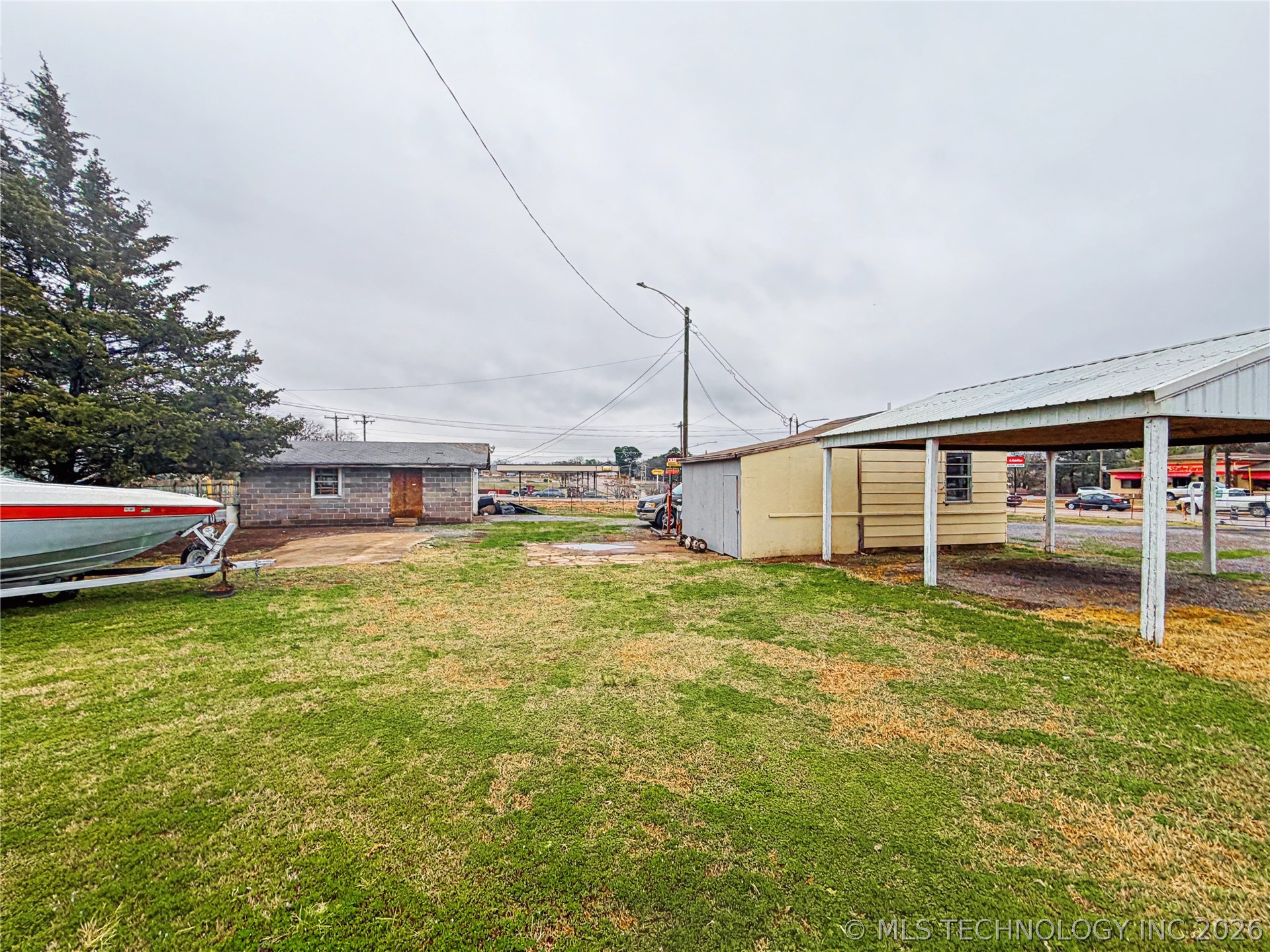 811 E Downing Street Property Photo 19