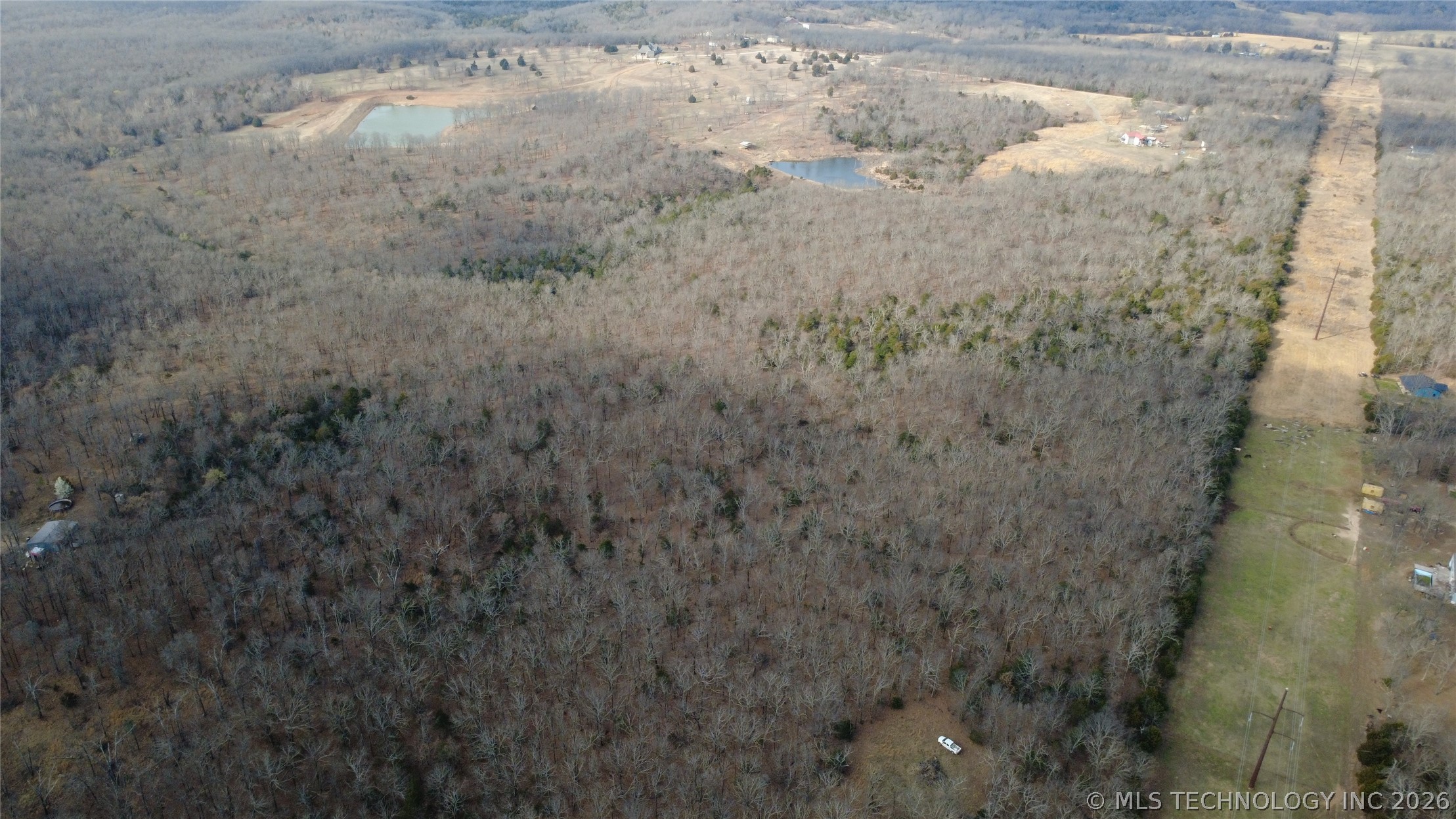 8234 W 800 Road Property Photo 16
