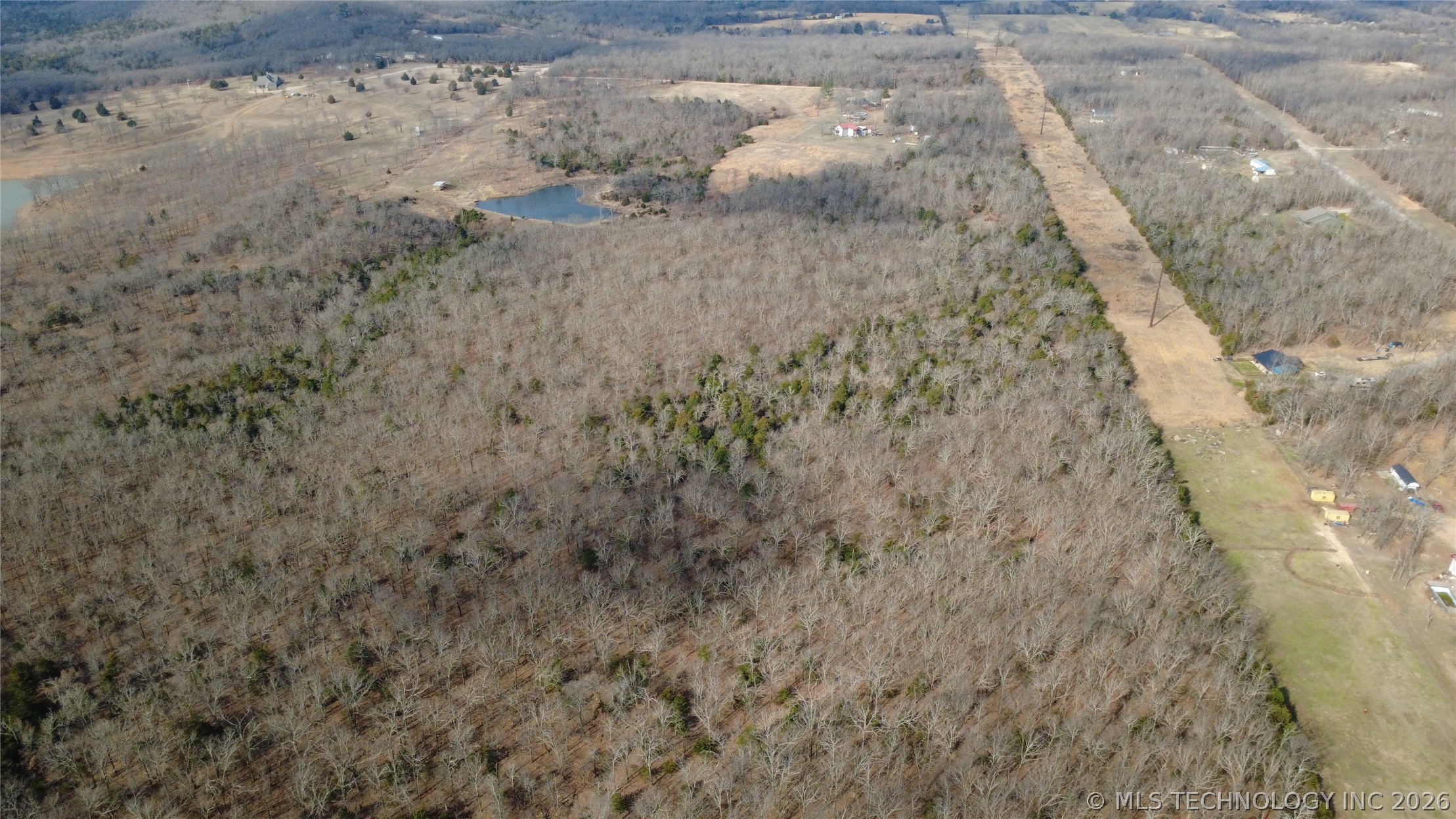 8234 W 800 Road Property Photo 17