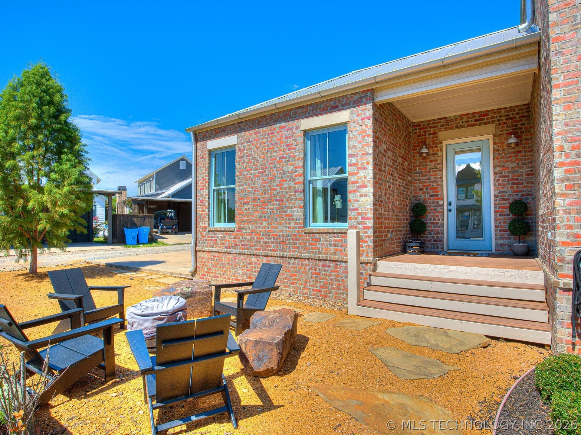 11 Redbud Street Property Photo 25