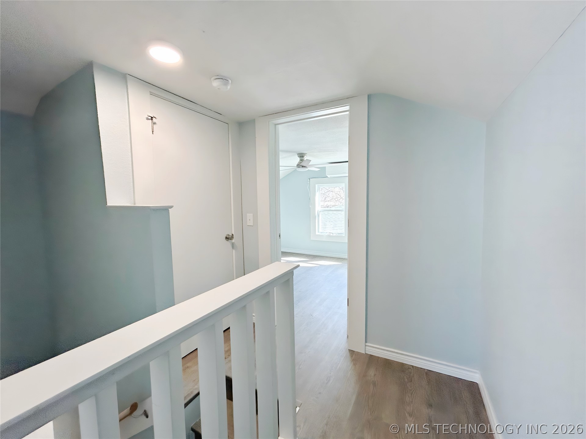 907 E 3rd Street Property Photo 23