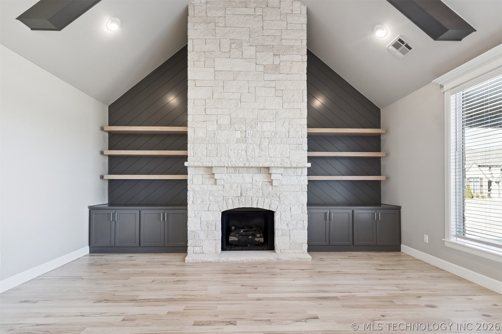 663 E 148th Place S Property Photo 11