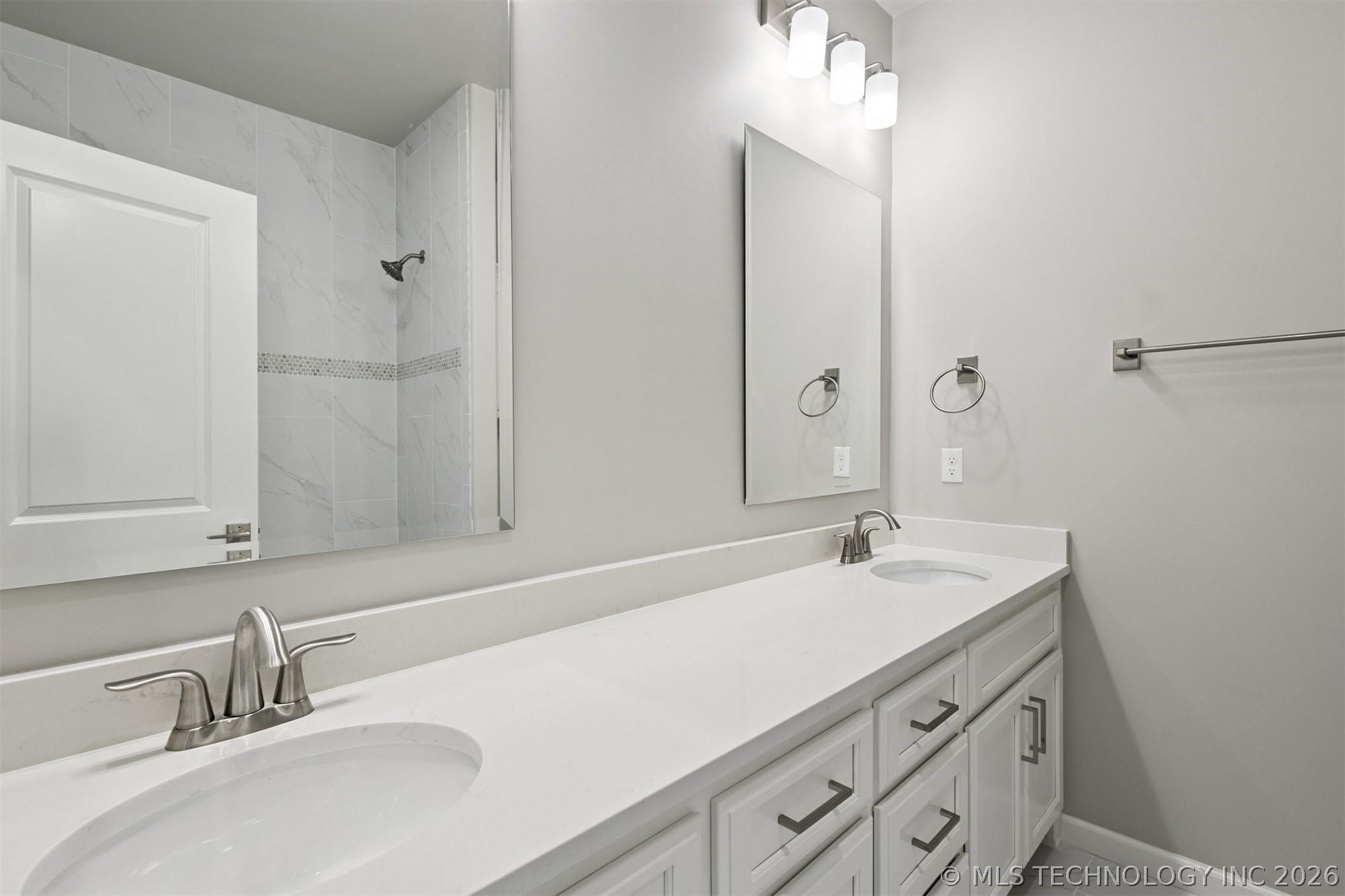663 E 148th Place S Property Photo 38