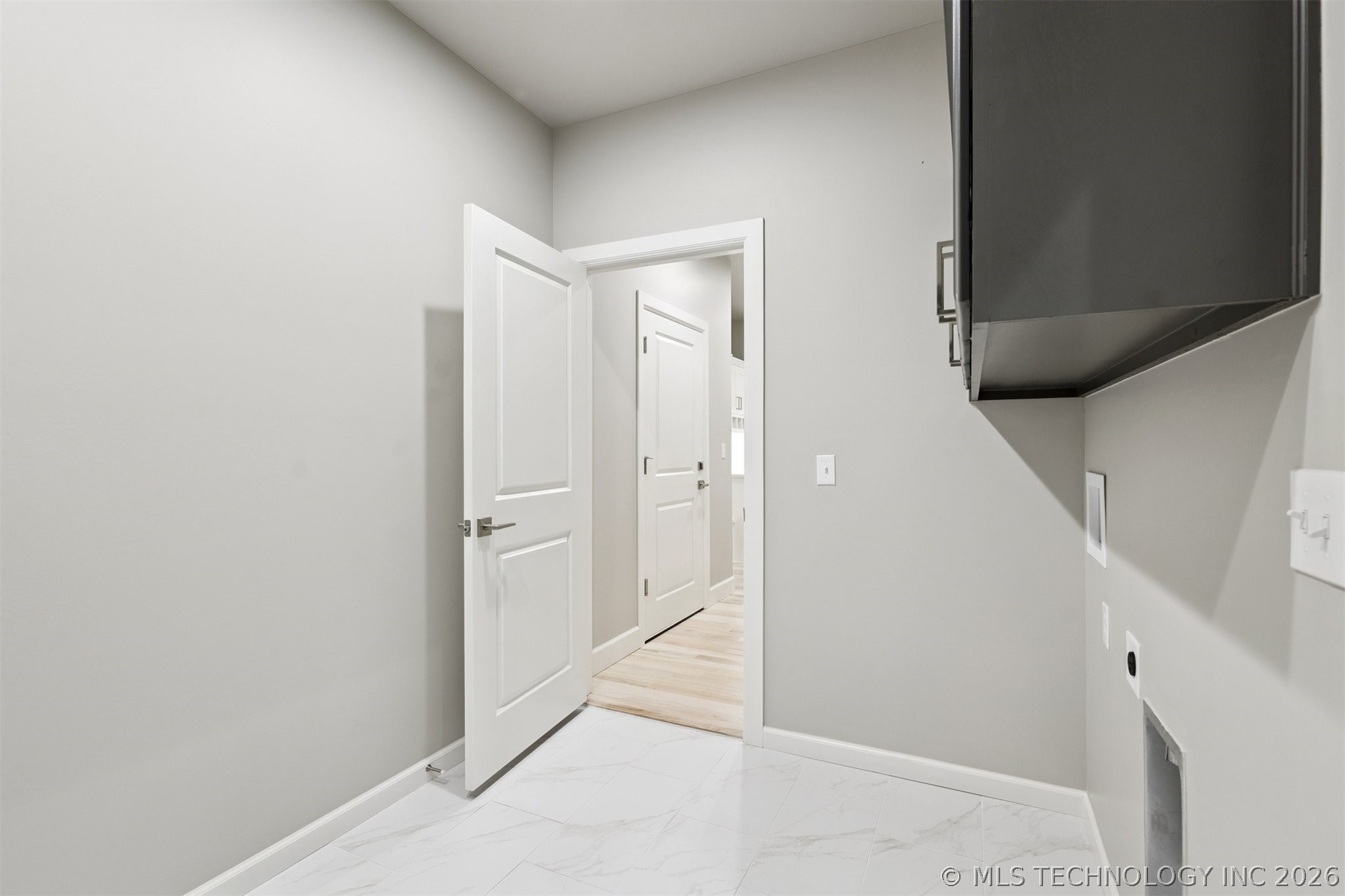 663 E 148th Place S Property Photo 45