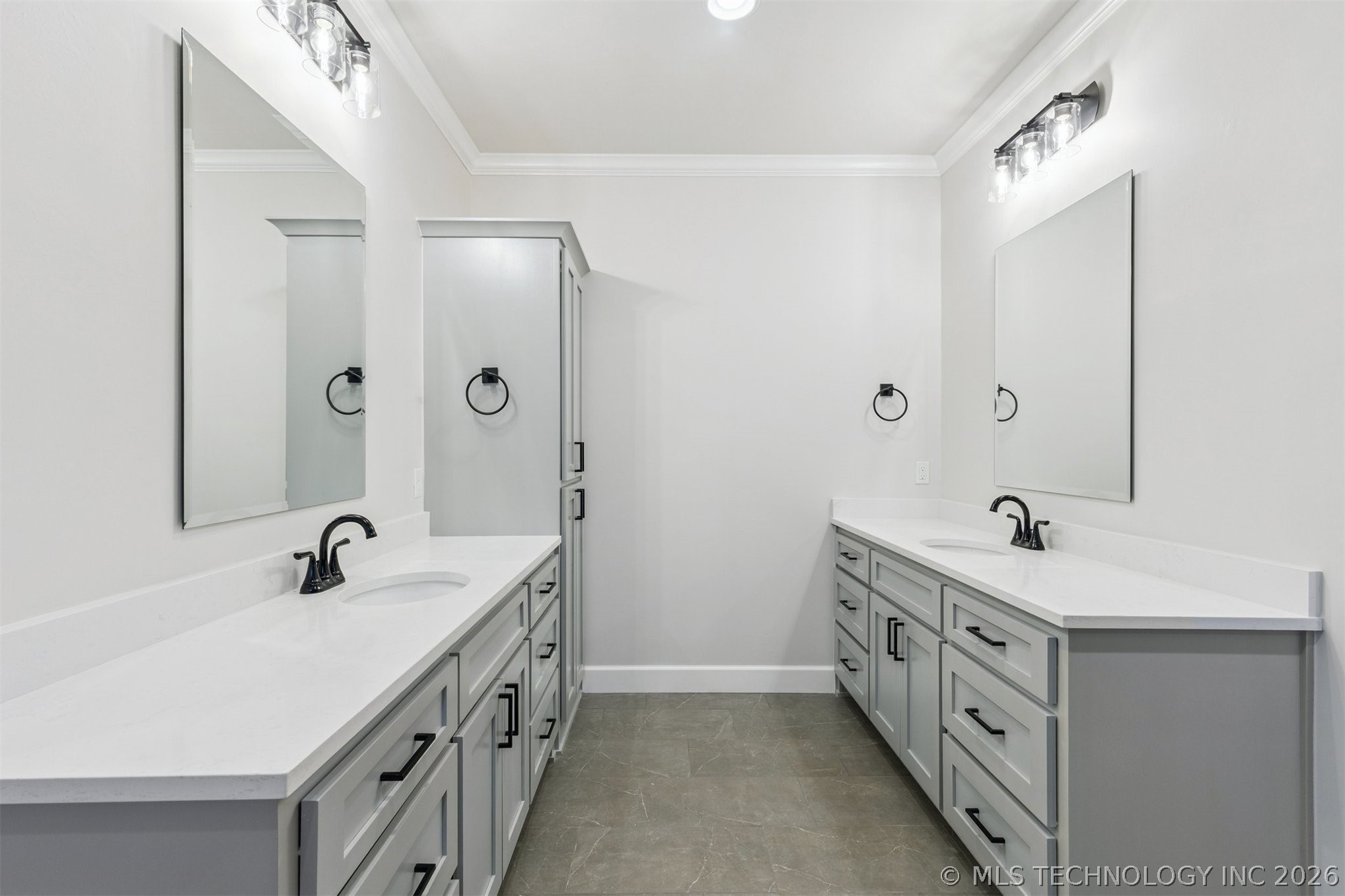 205 W 164th Place S Property Photo 27