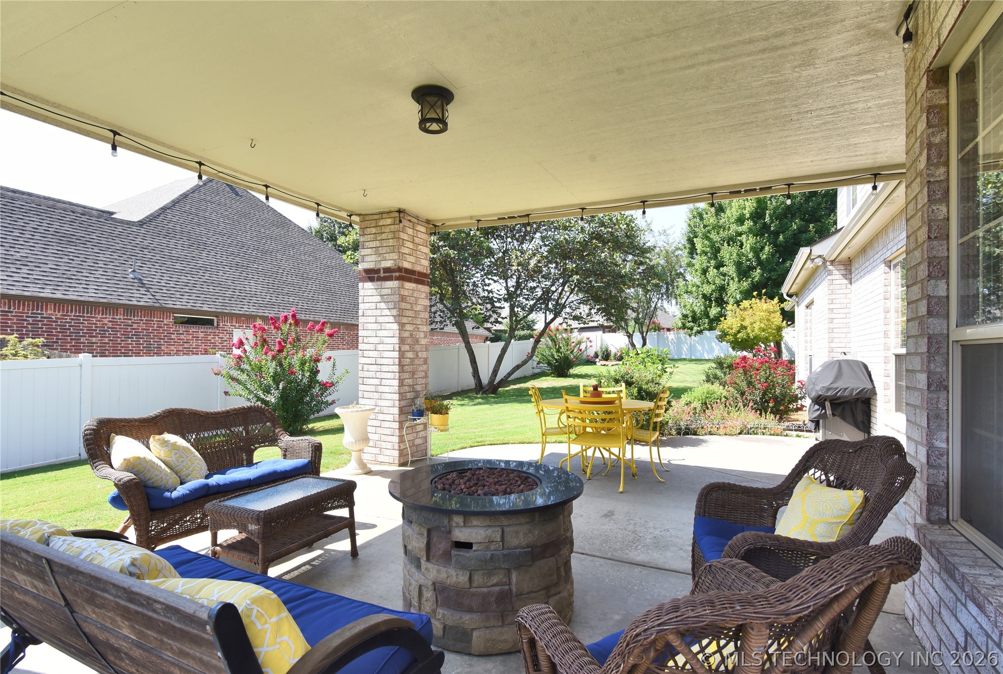 7529 E Galveston Street Property Photo 43