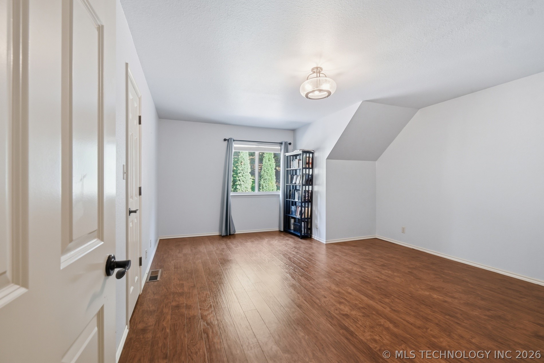 12316 S 16th Street Property Photo 25