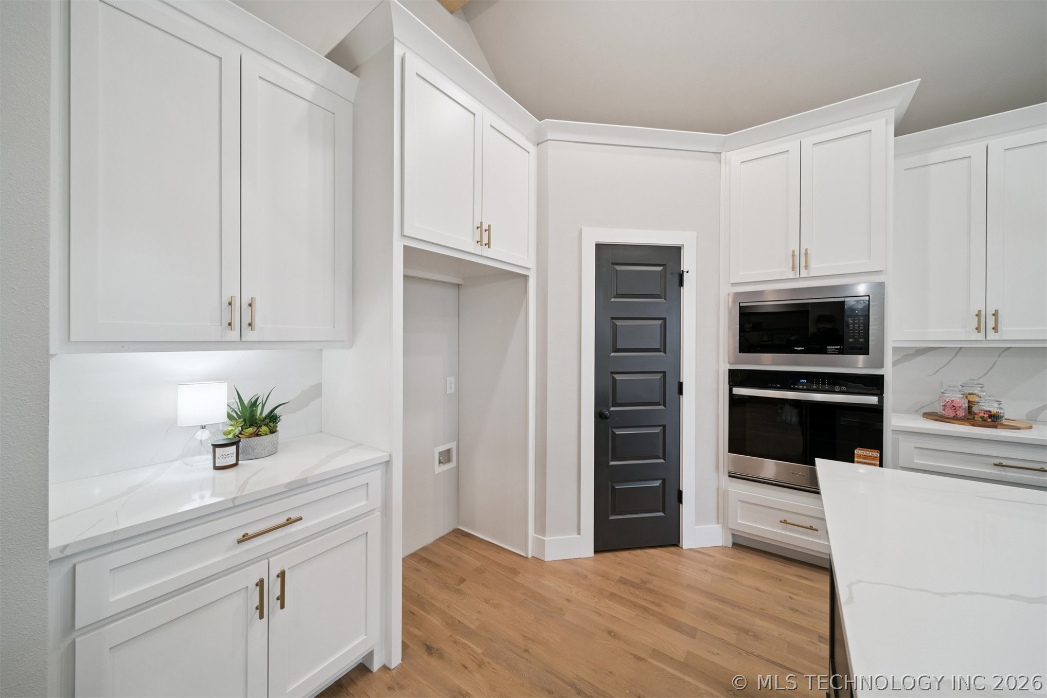 8732 S Quanah Avenue Property Photo 12