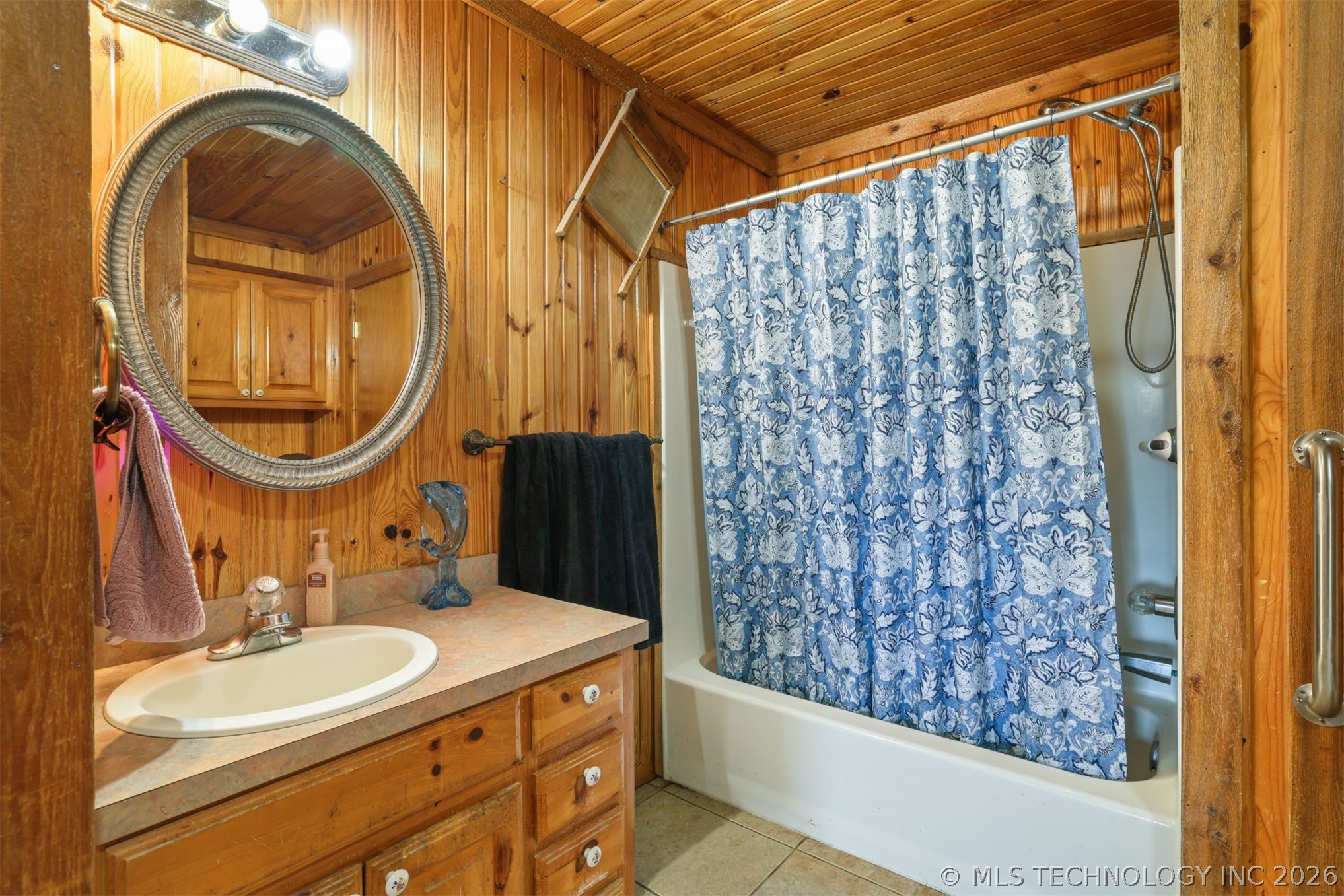 117 S Terry Property Photo 8