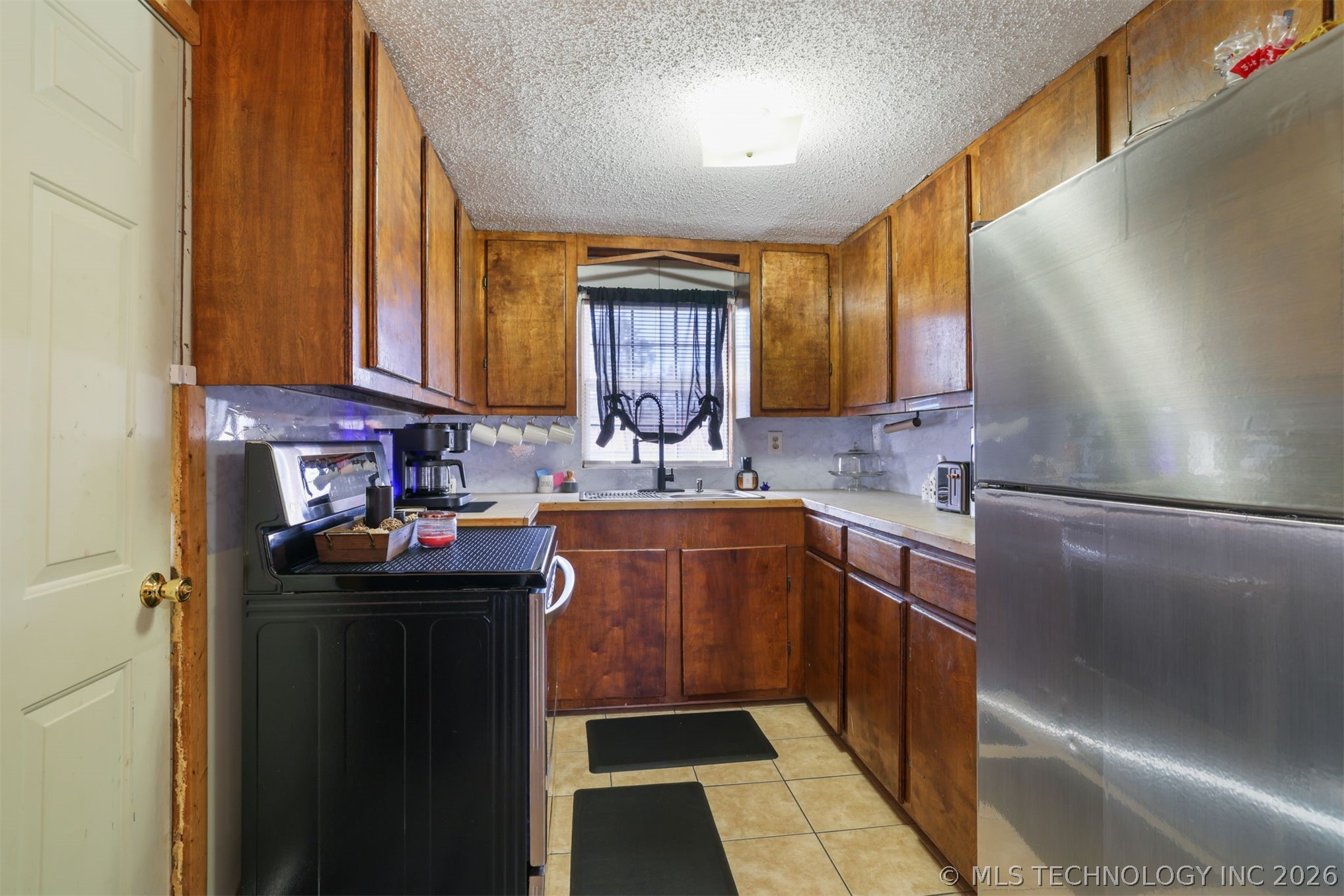 117 S Terry Property Photo 16