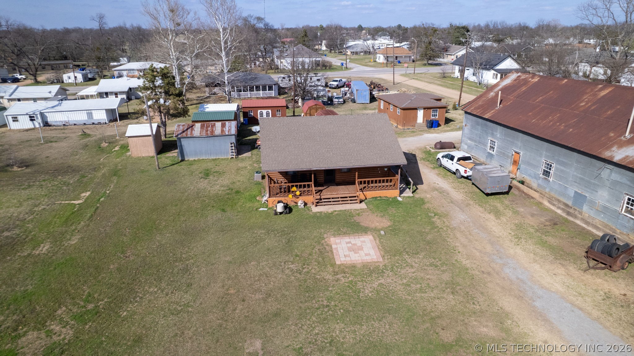 117 S Terry Property Photo 32