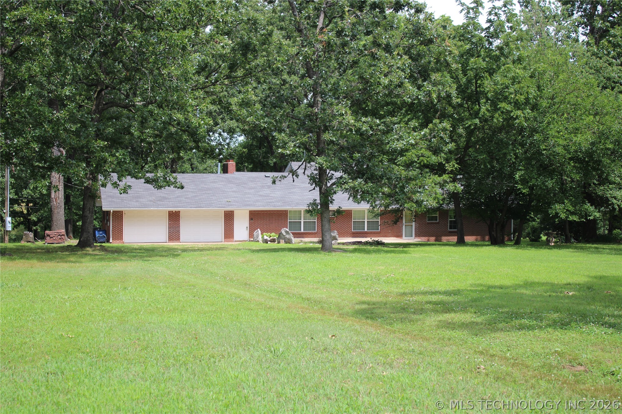 8101 S 700 Road Property Photo 1