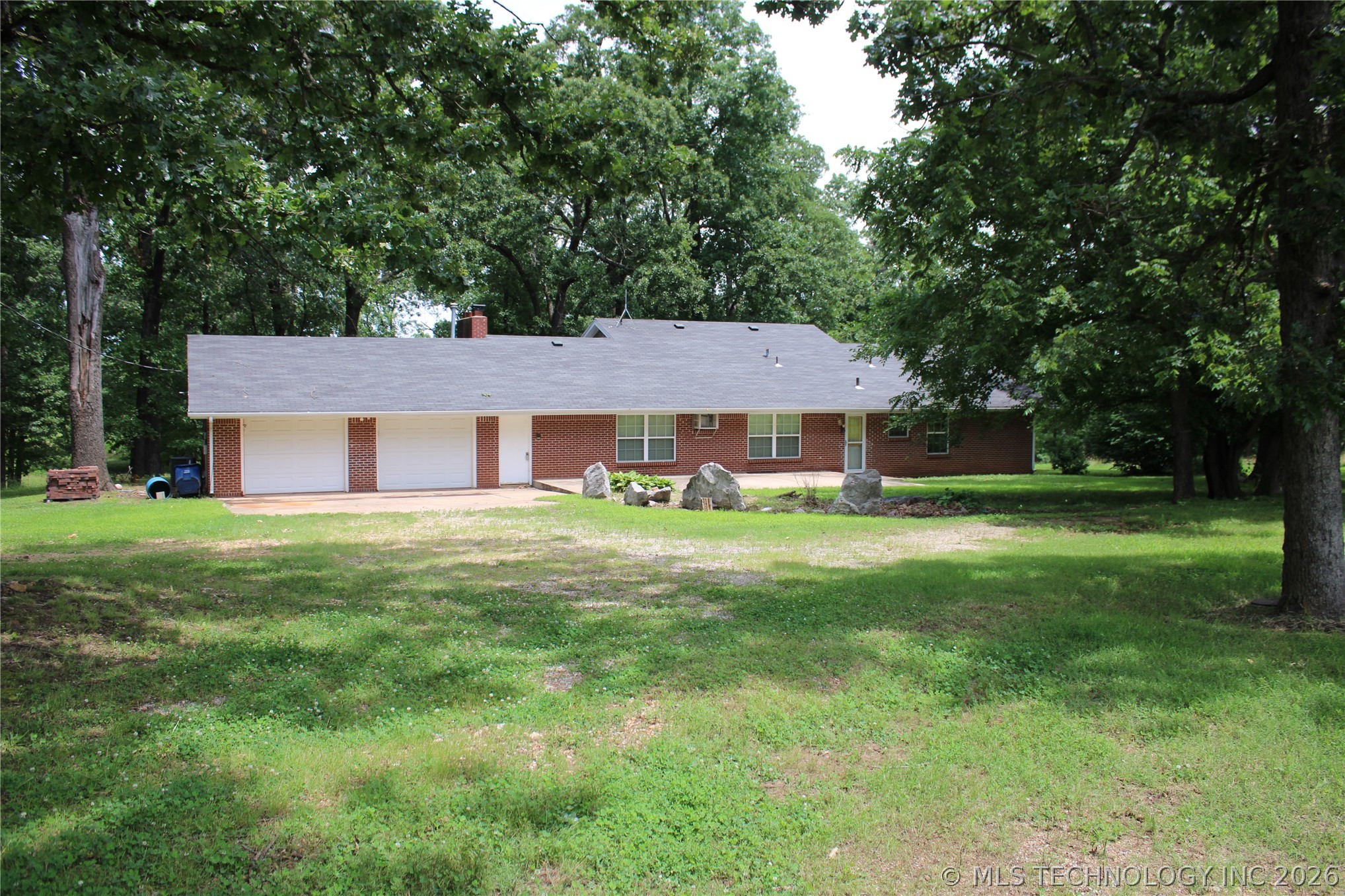 8101 S 700 Road Property Photo 2