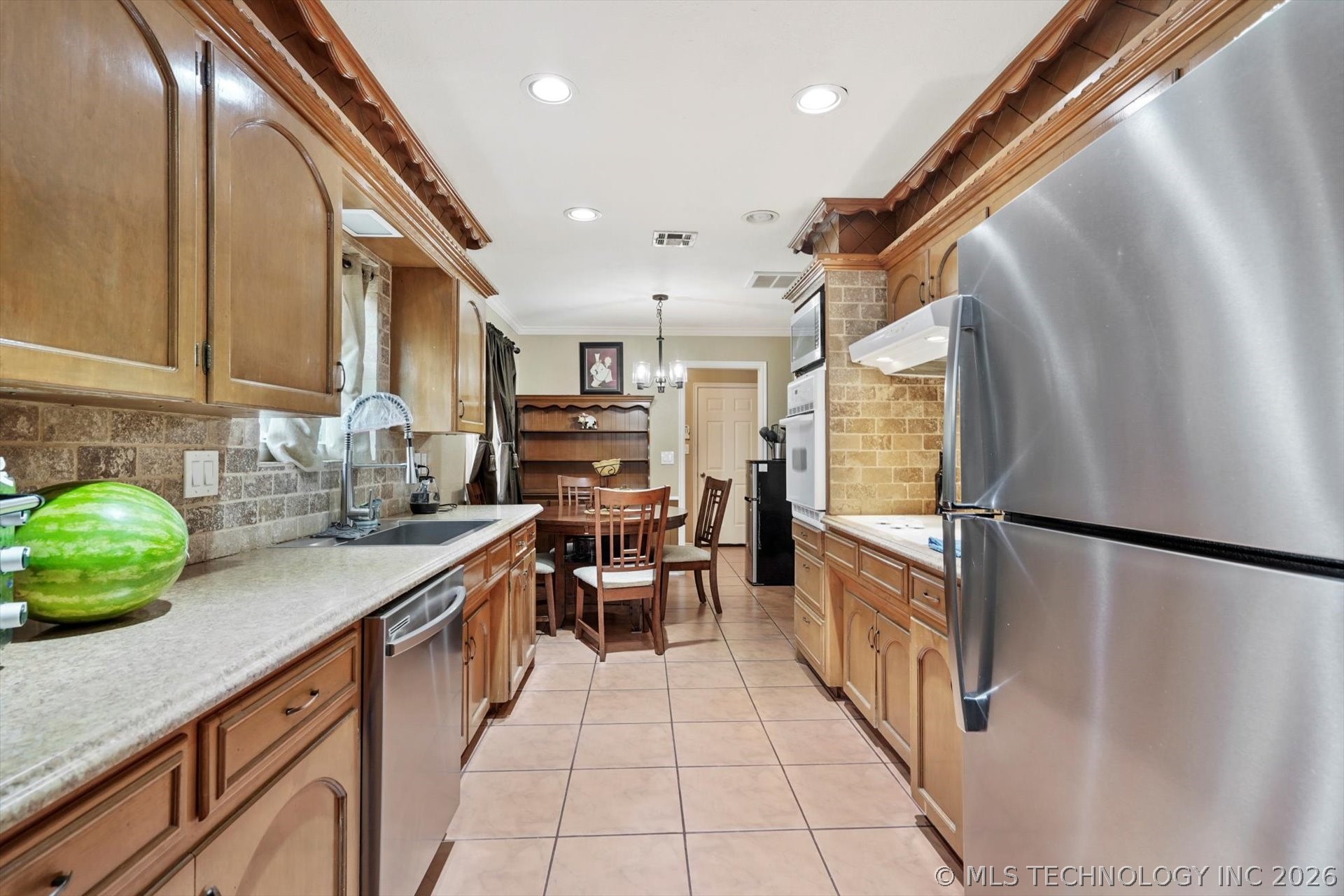 2607841 Property Photo 16