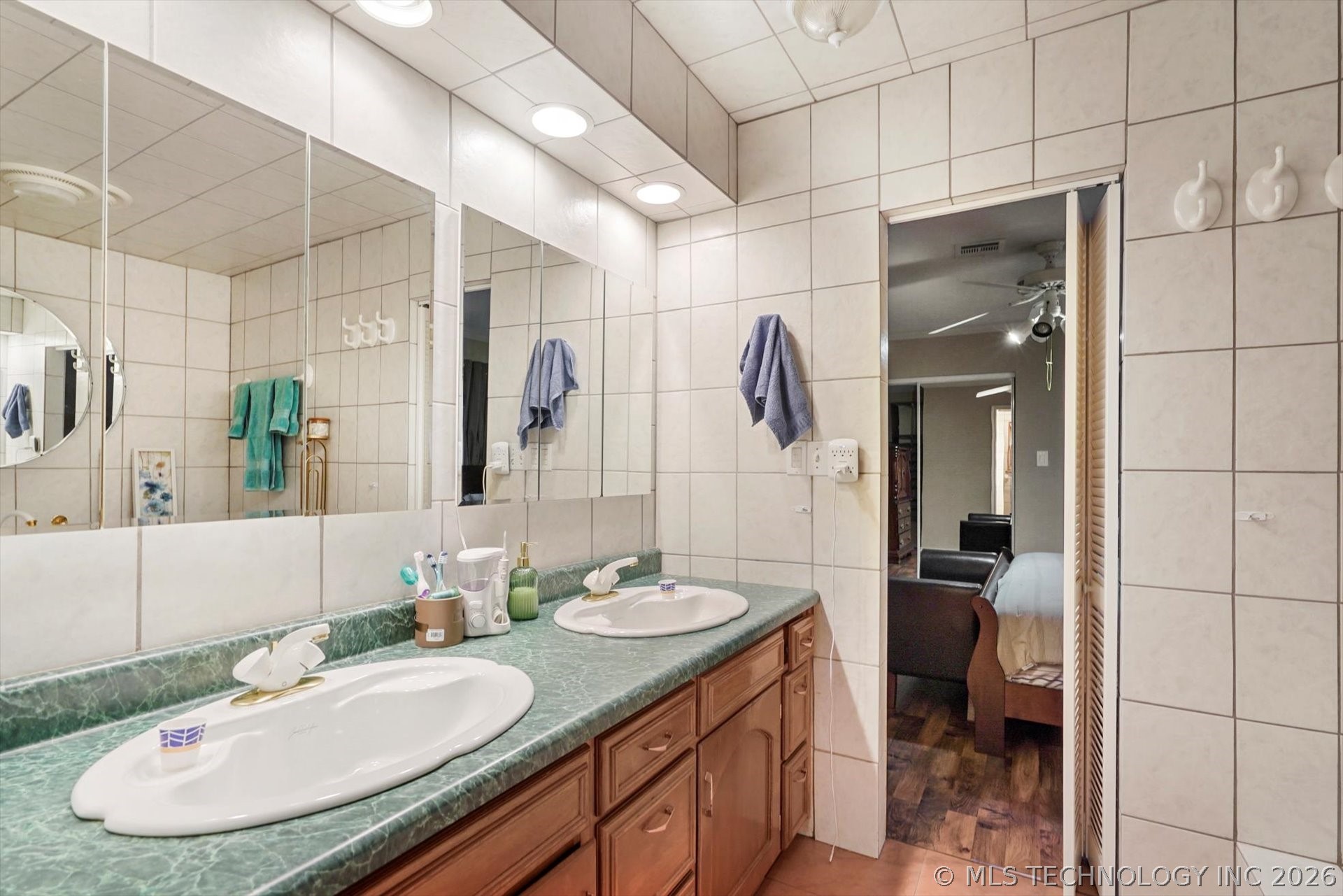 2607841 Property Photo 23