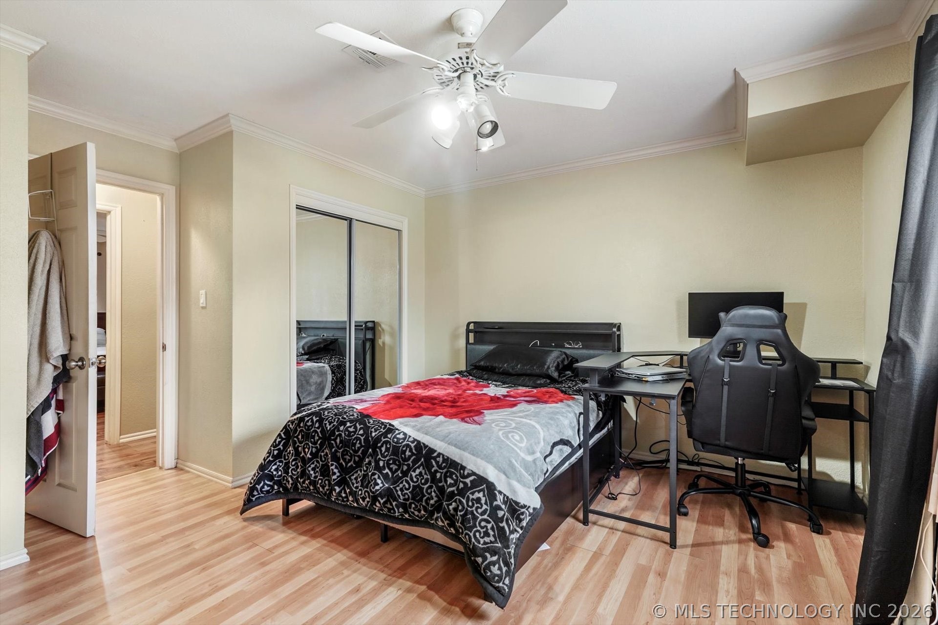 2607841 Property Photo 26