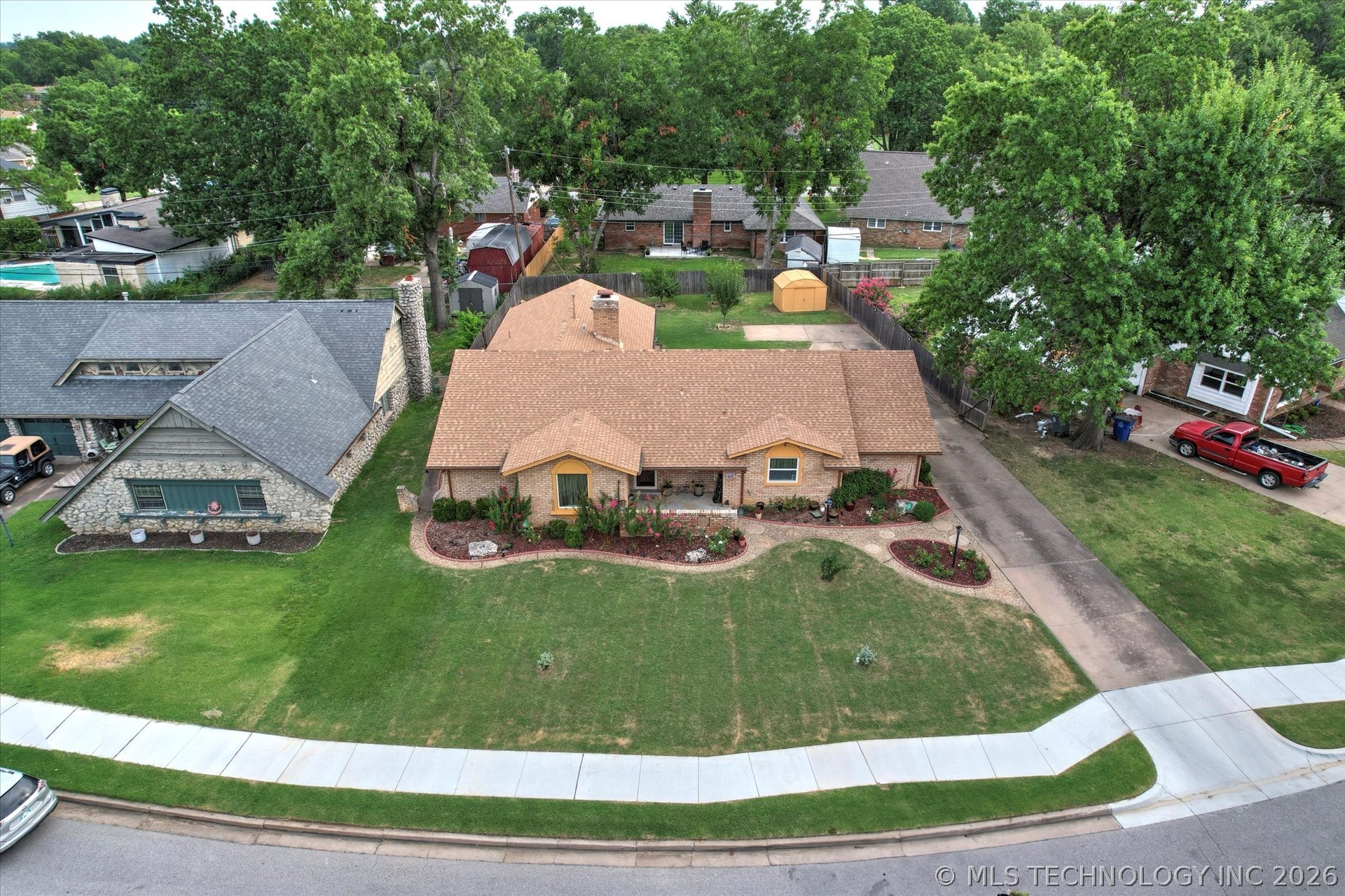 2607841 Property Photo 36