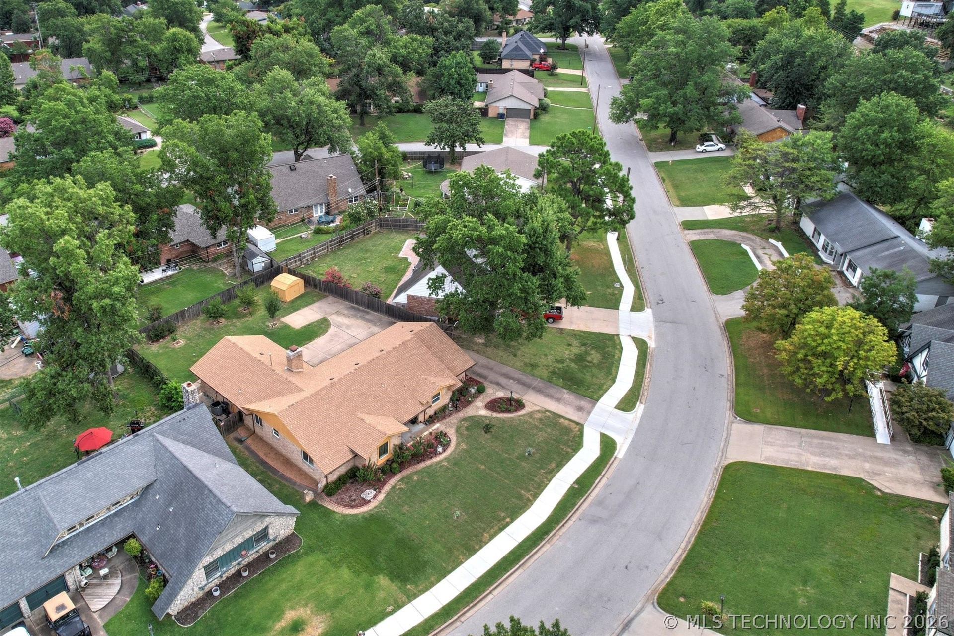 2607841 Property Photo 39