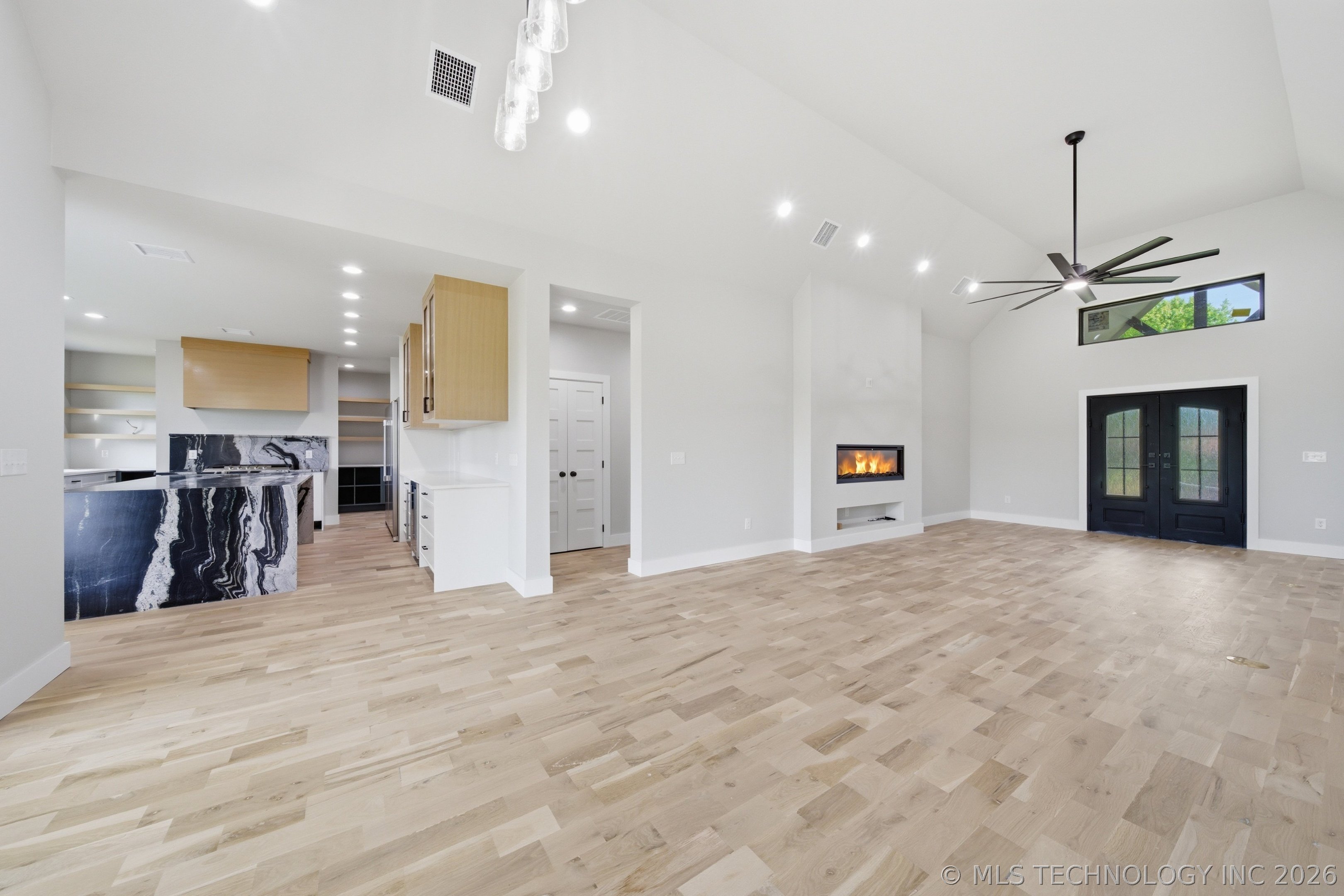 451679 Congressional Property Photo 13