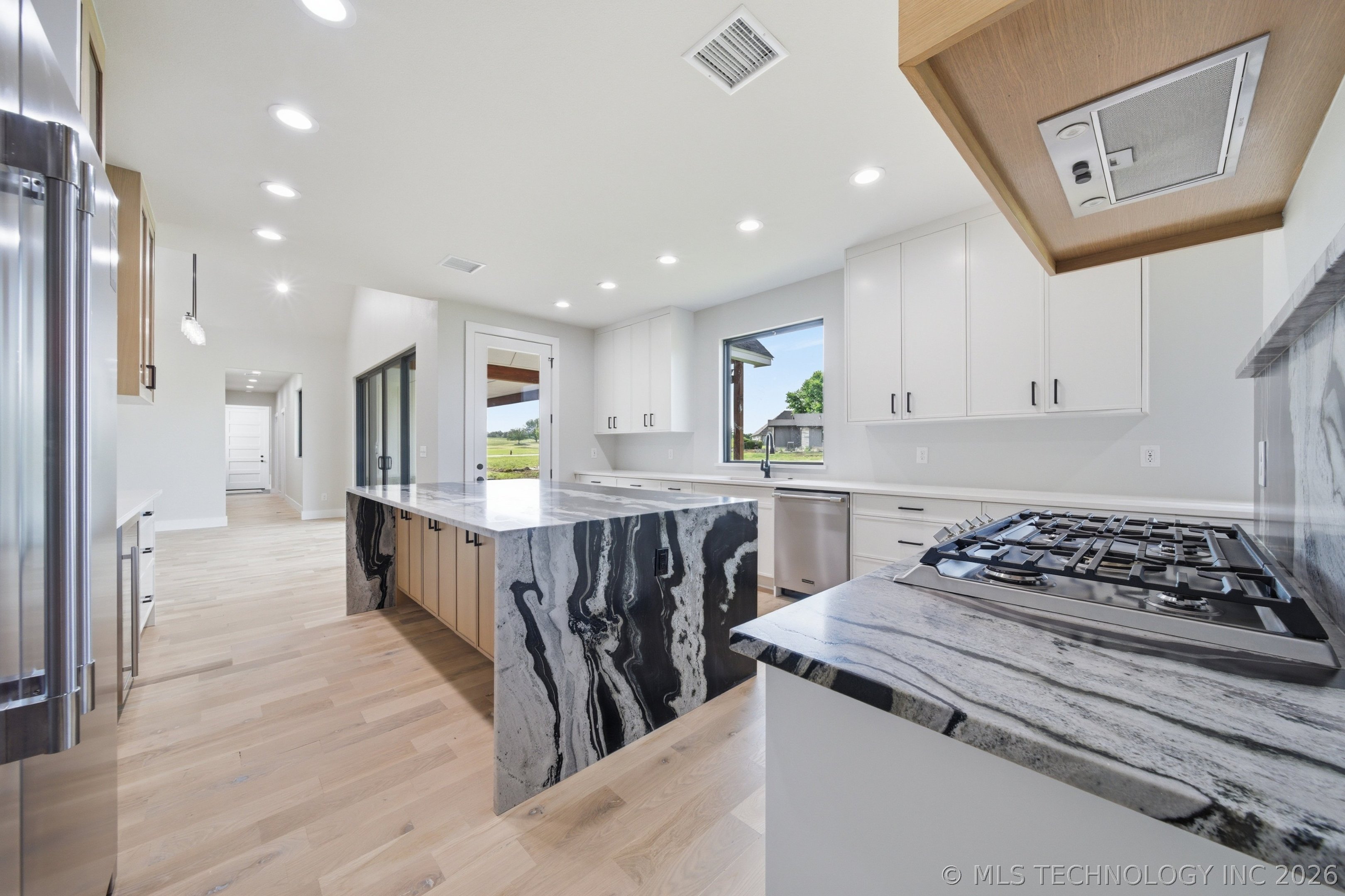 451679 Congressional Property Photo 23