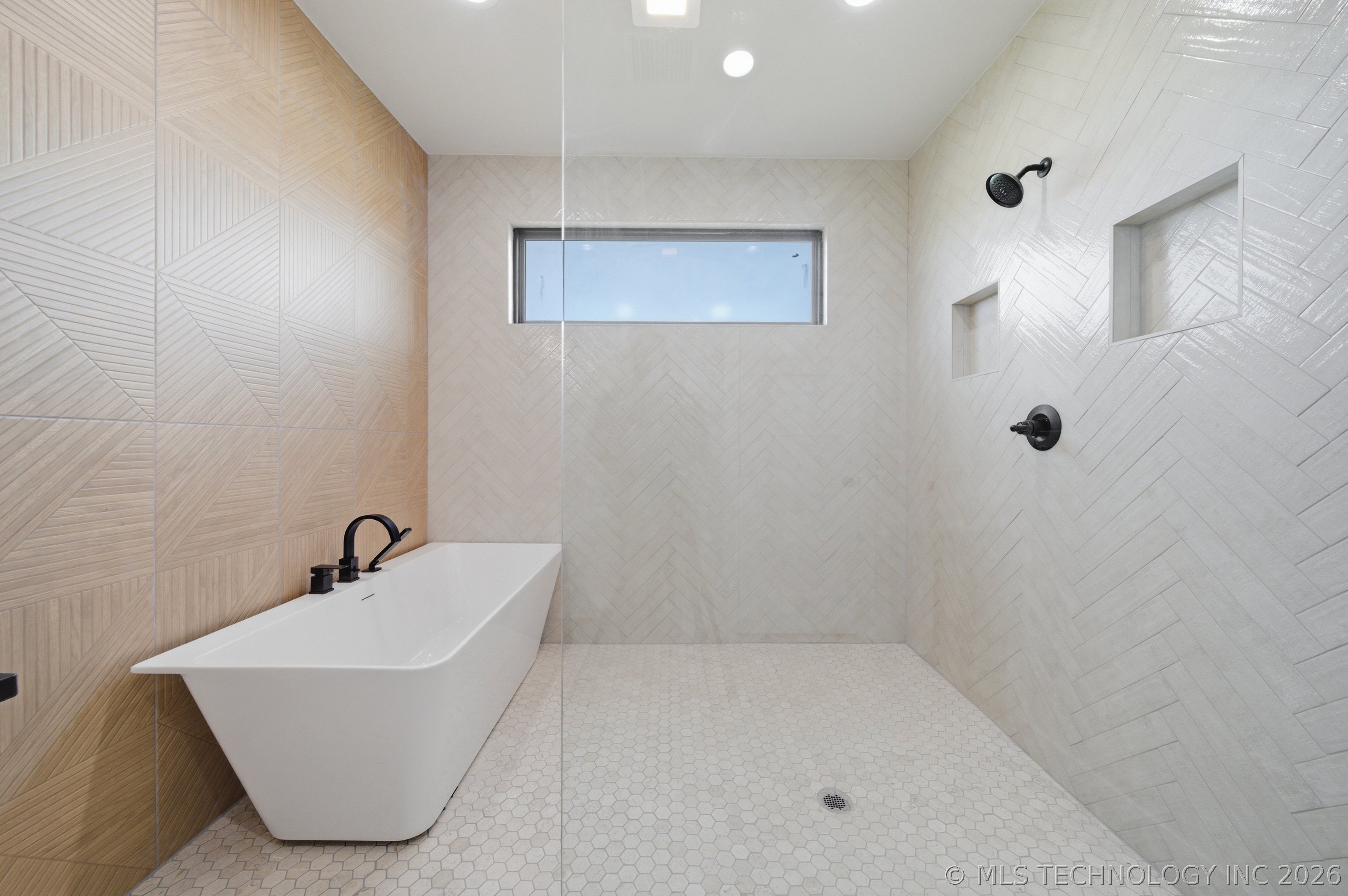 451679 Congressional Property Photo 32