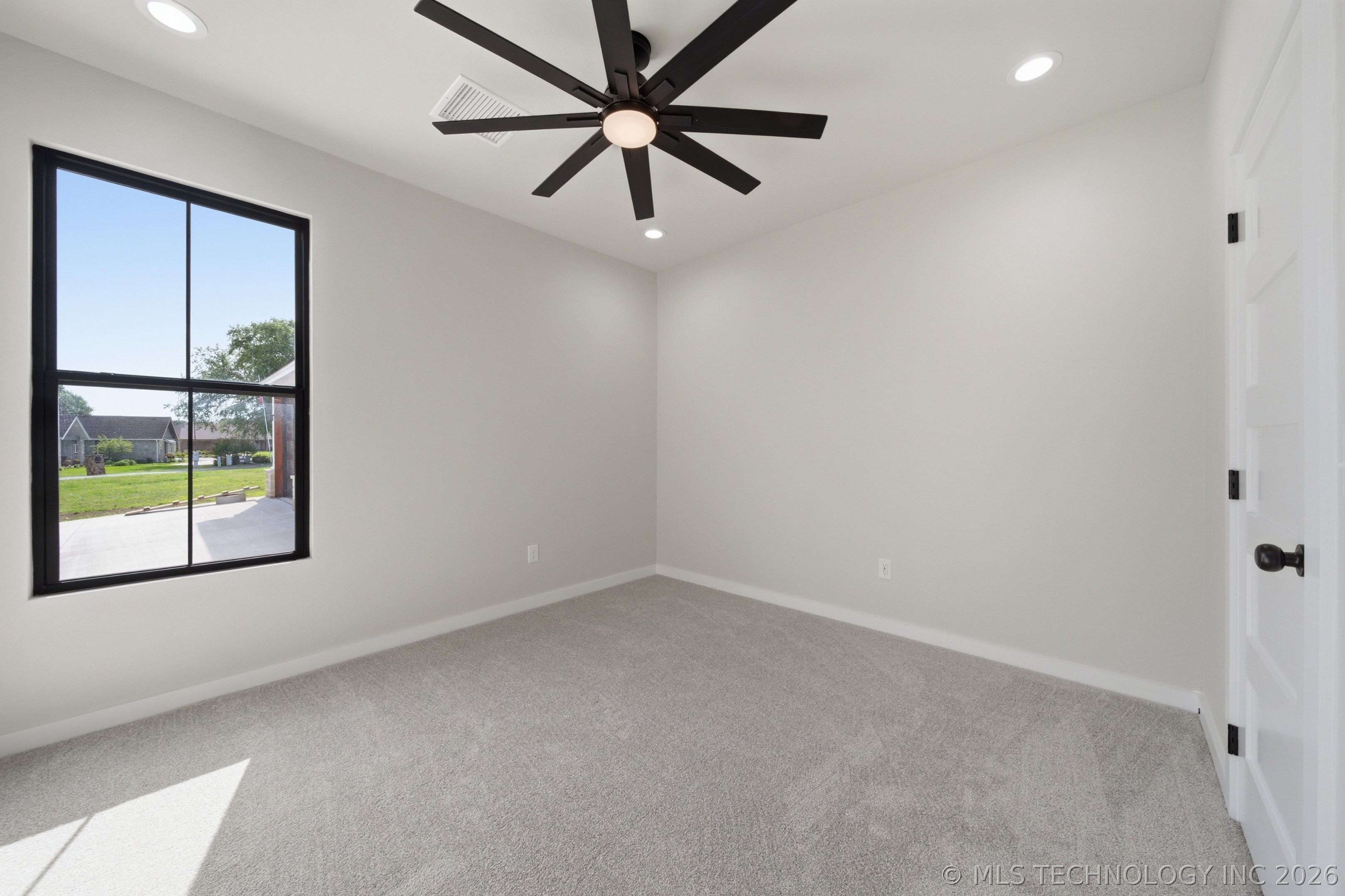 451679 Congressional Property Photo 37