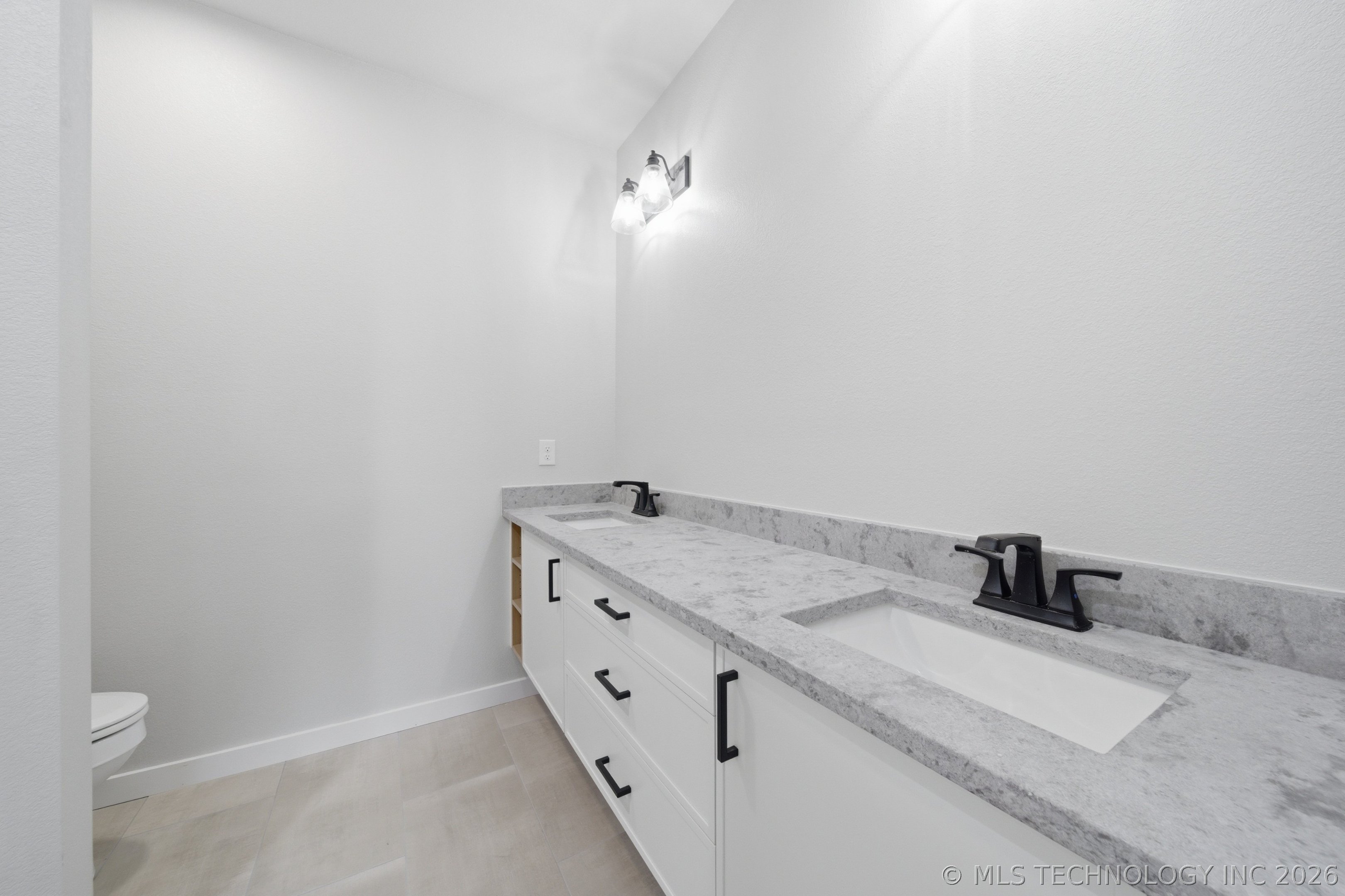 451679 Congressional Property Photo 39