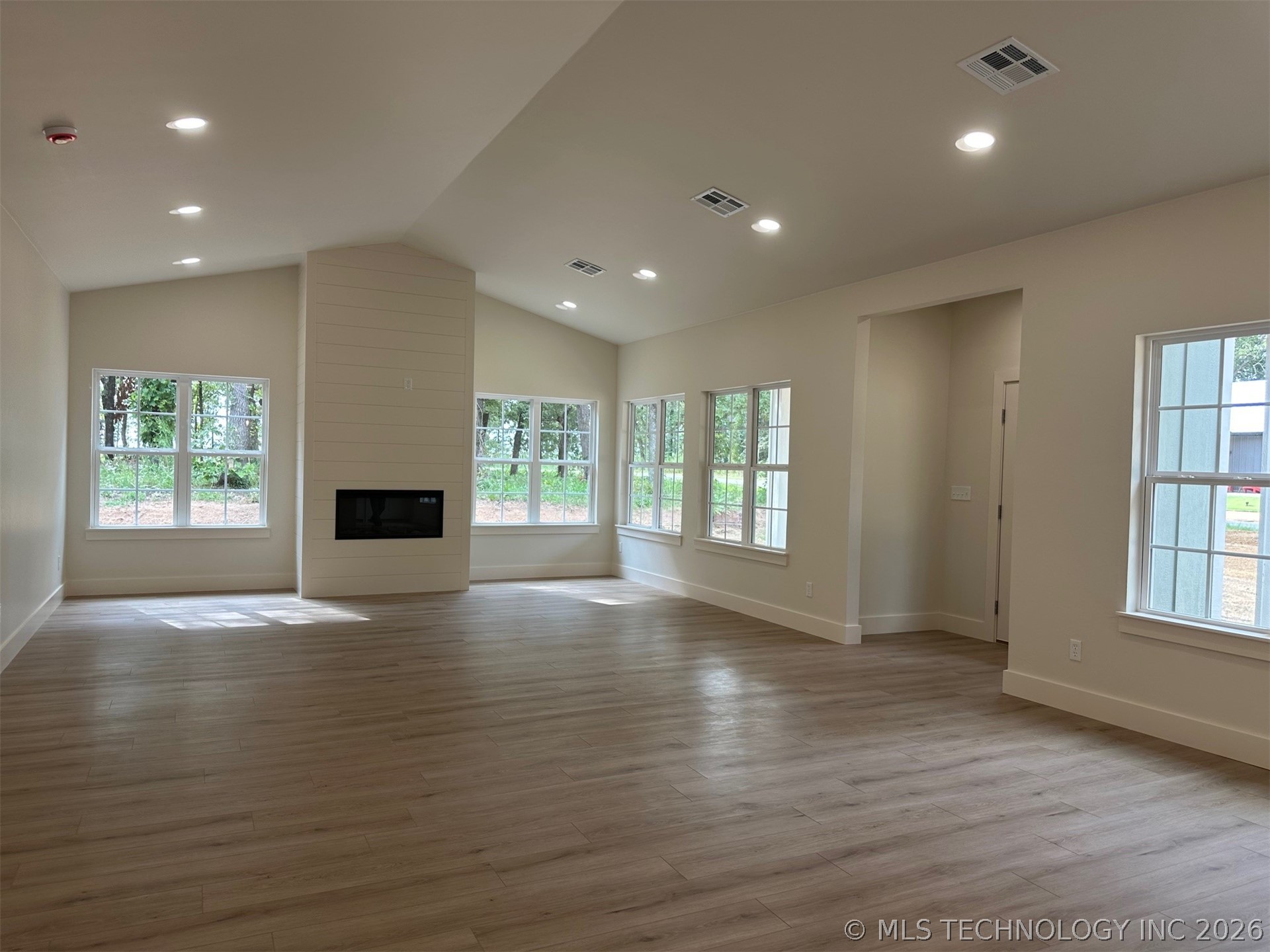 12195 Longboard Loop Property Photo 3